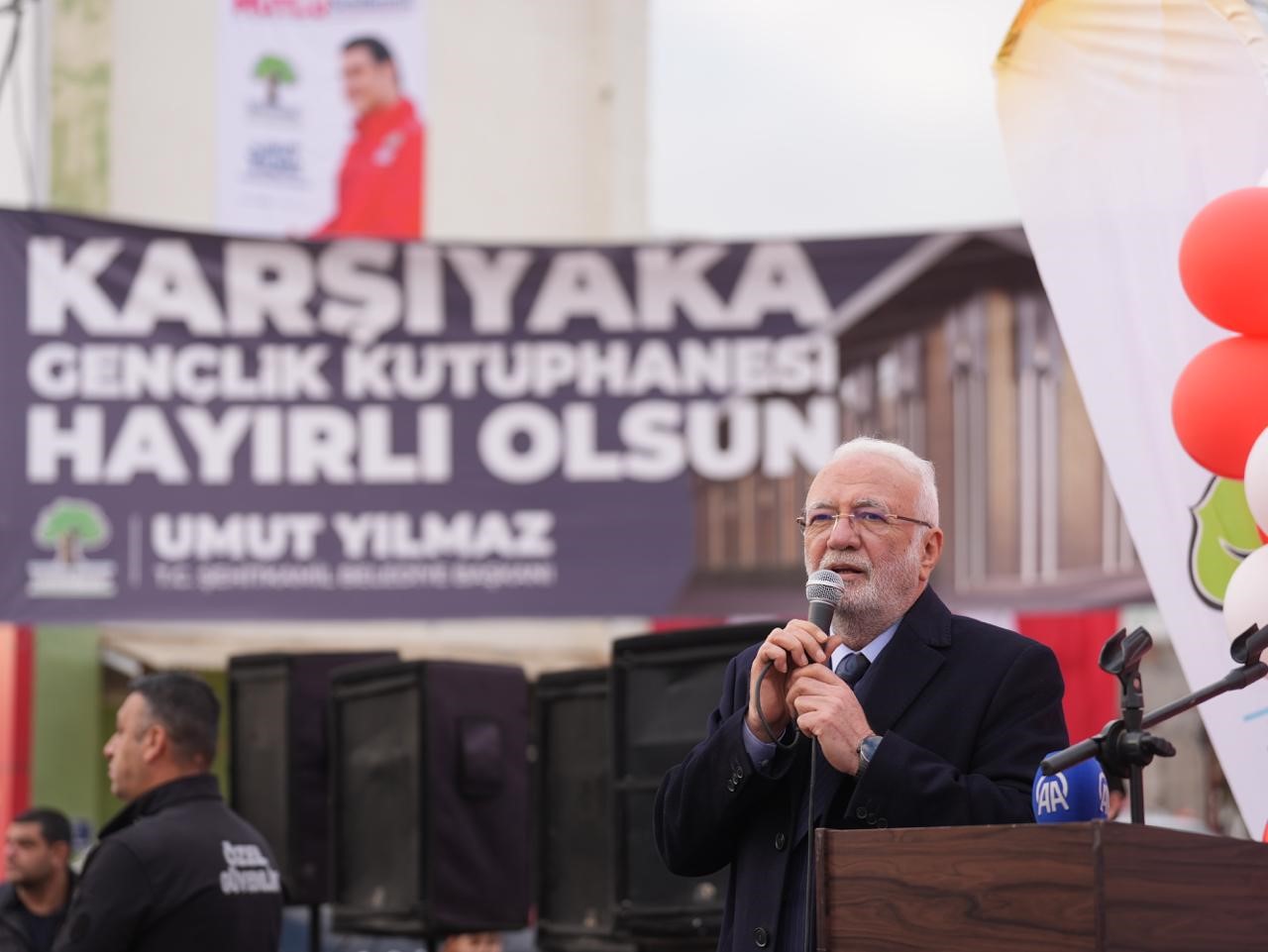 Karşıyaka Gençlik Kütüphanesi’nin temeli atıldı
