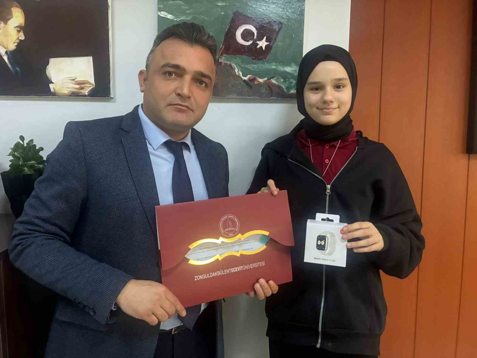 Karşıyaka Ortaokulu il birincisi oldu
