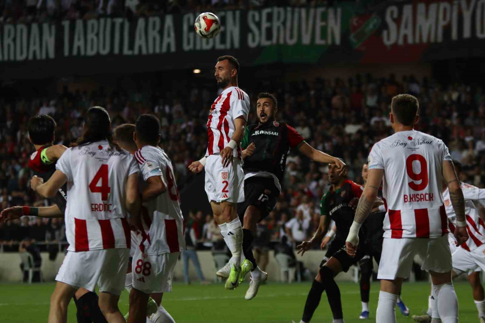 Karşıyaka, play-off’a veda etti
