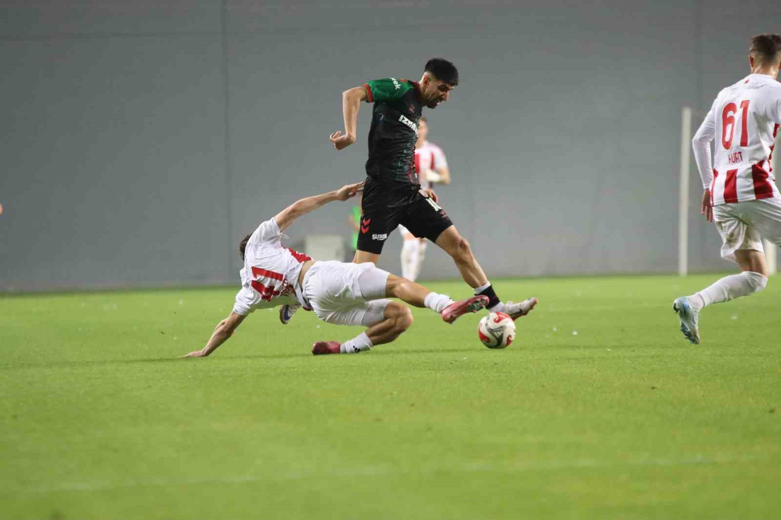 Karşıyaka, play-off’a veda etti
