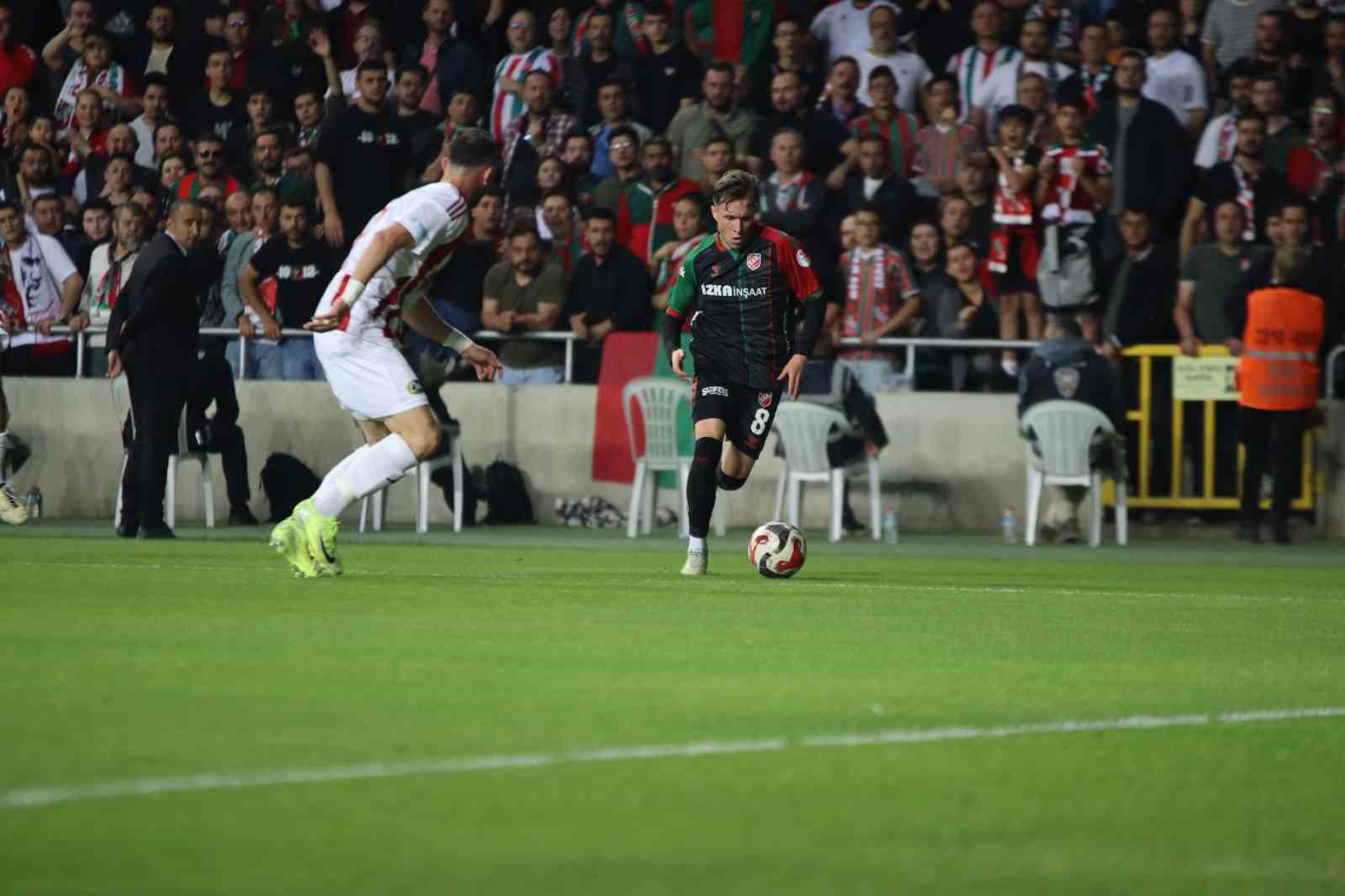 Karşıyaka, play-off’a veda etti
