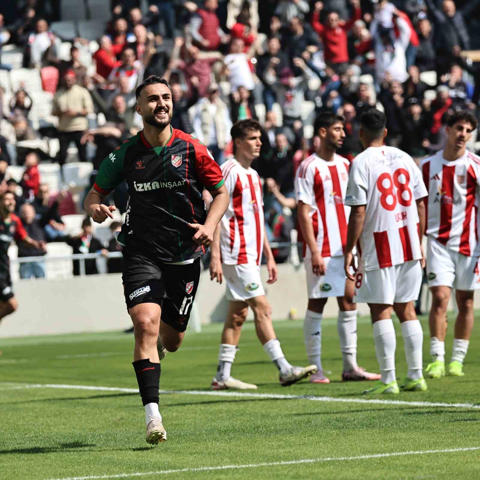 Karşıyaka’da Ömer Faruk 9 maçta 9 gol attı
