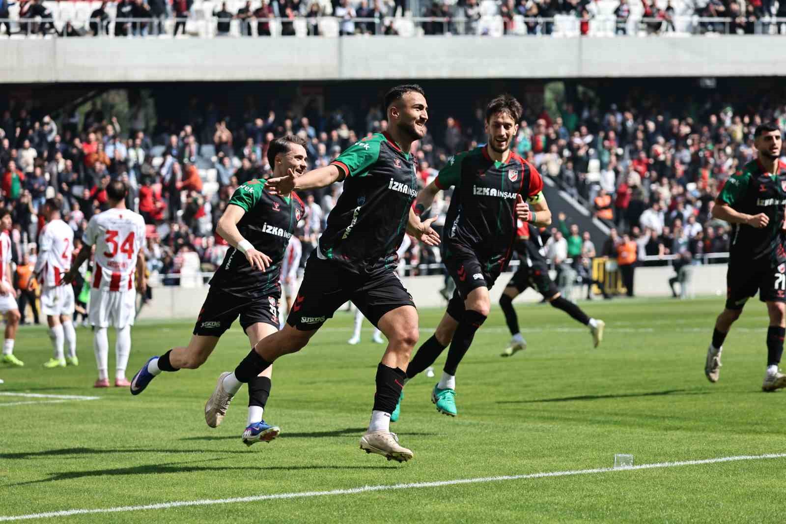 Karşıyaka’dan 5 maçlık galibiyet serisi
Karşıyaka’dan 5 maçlık galibiyet serisi