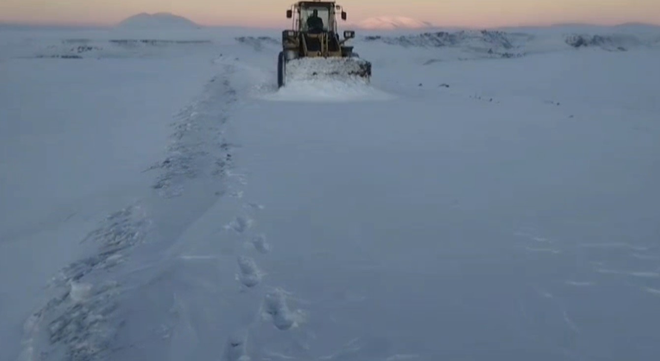 Kars’ta 130 köy yolu ulaşıma kapandı
