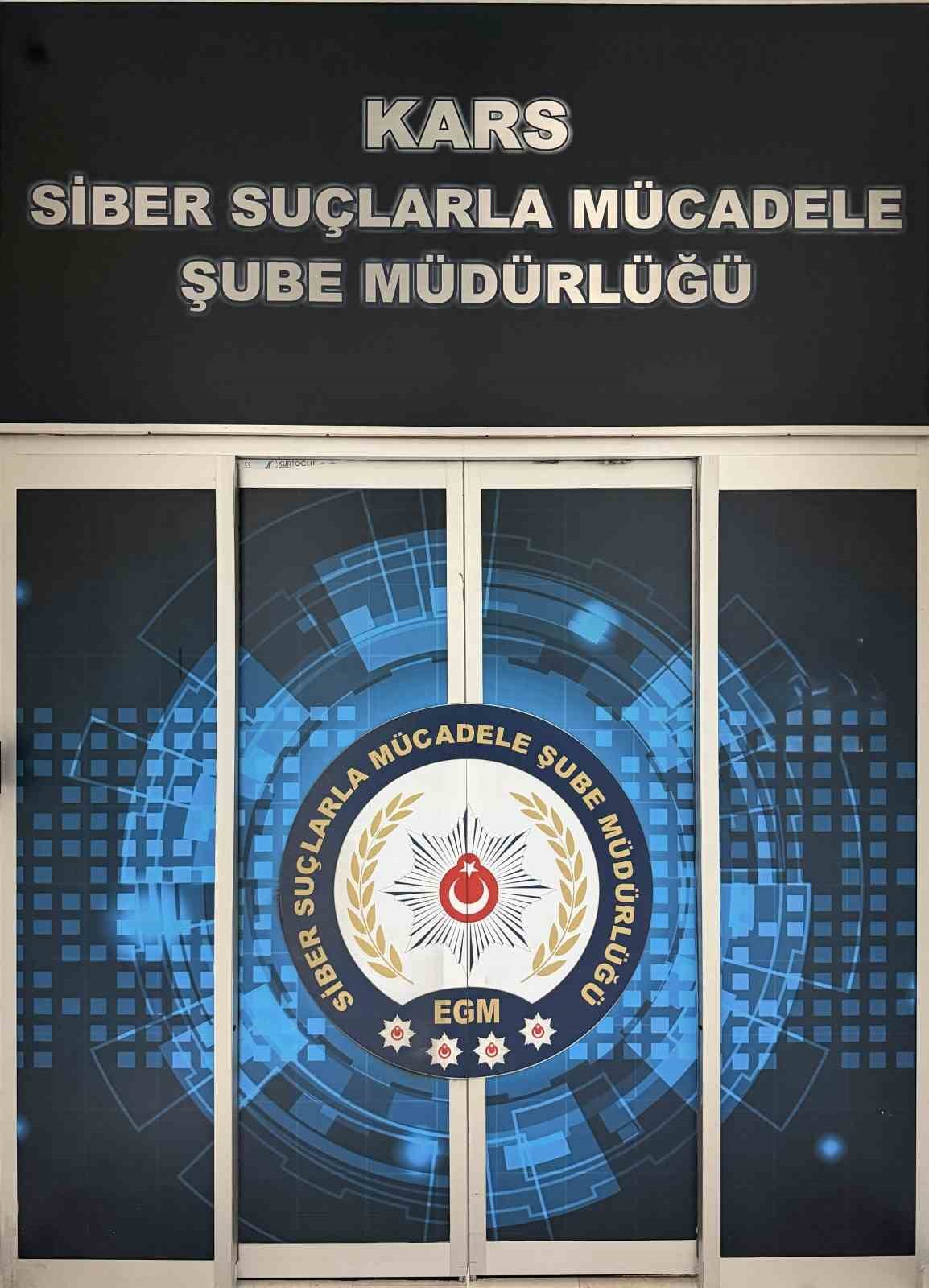 Kars’ta 70 sosyal medya hesabına erişim engeli: Siber suçlara geçit yok
Kars’ta 70 sosyal medya hesabına erişim engeli: Siber suçlara geçit yok