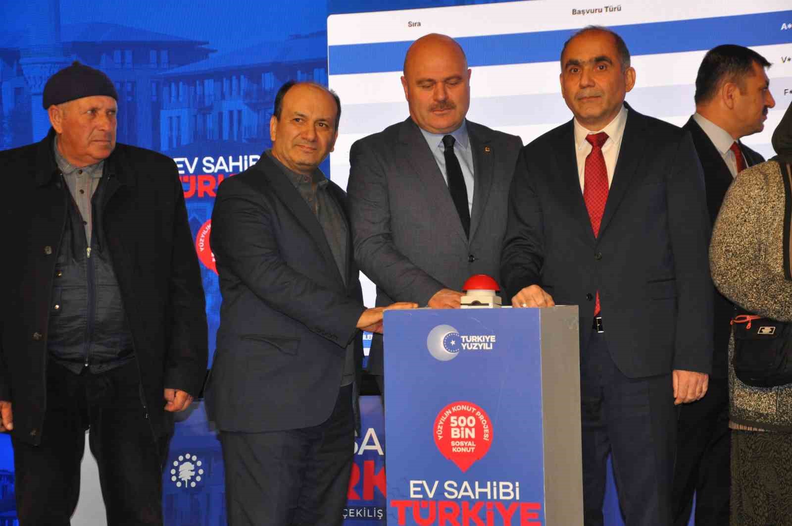 Kars’ta bin 730 konutun kuraları çekildi
