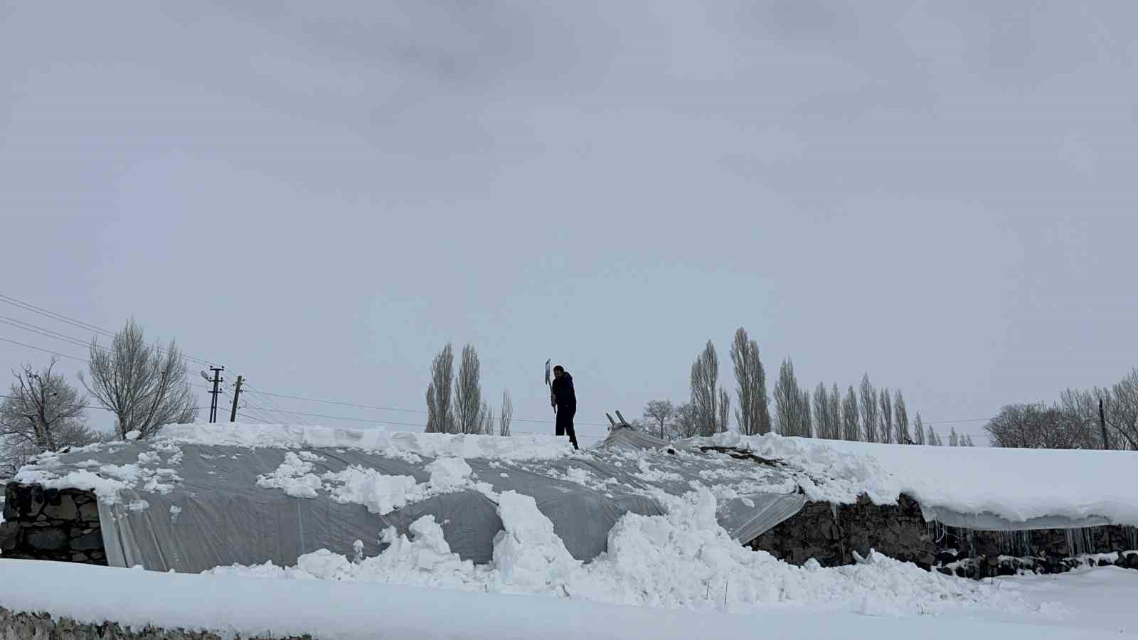 Kars’ta köylerde ahırlar için seferberlik

