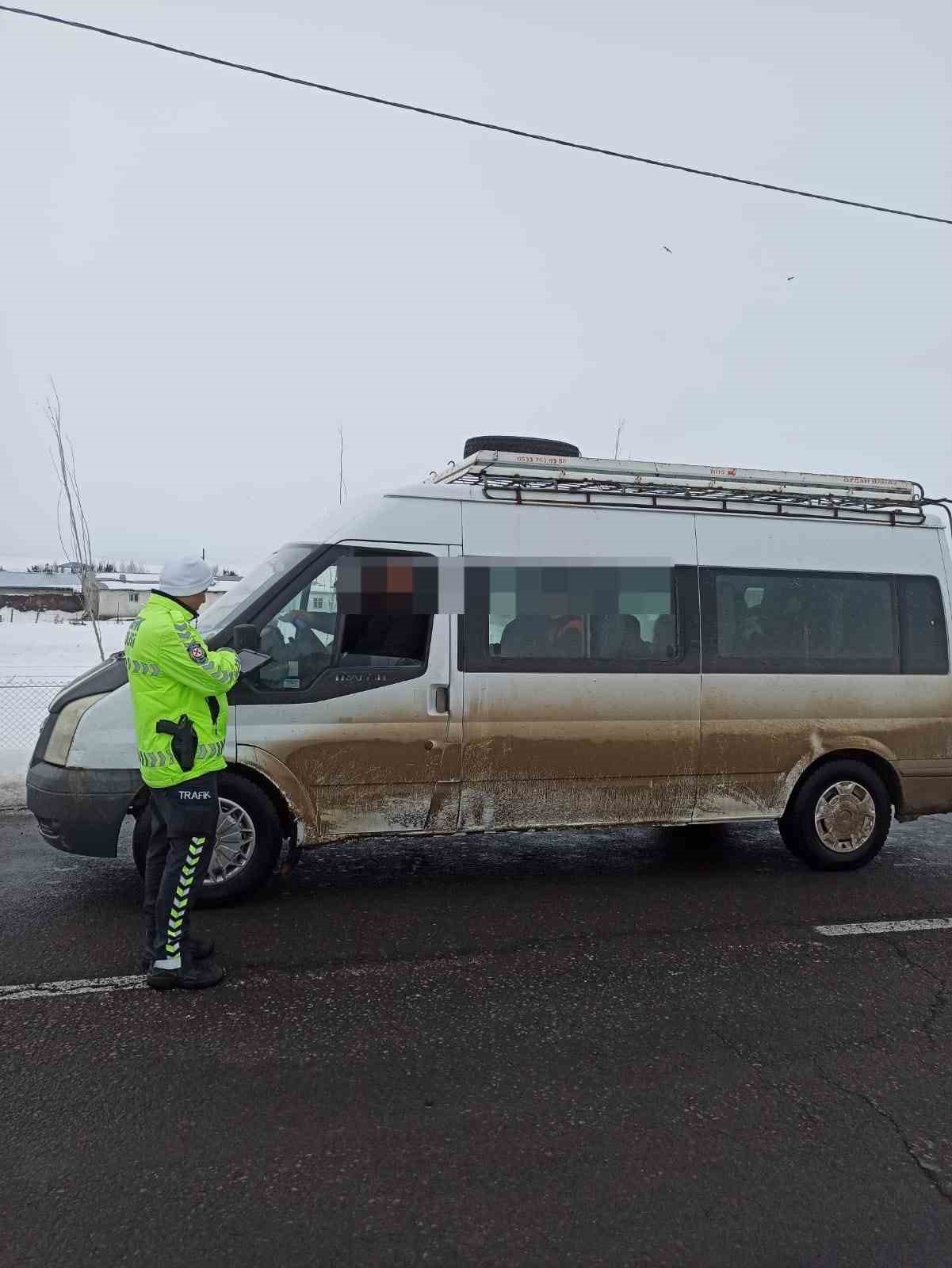 Kars’ta okul servislerine sıkı denetim
