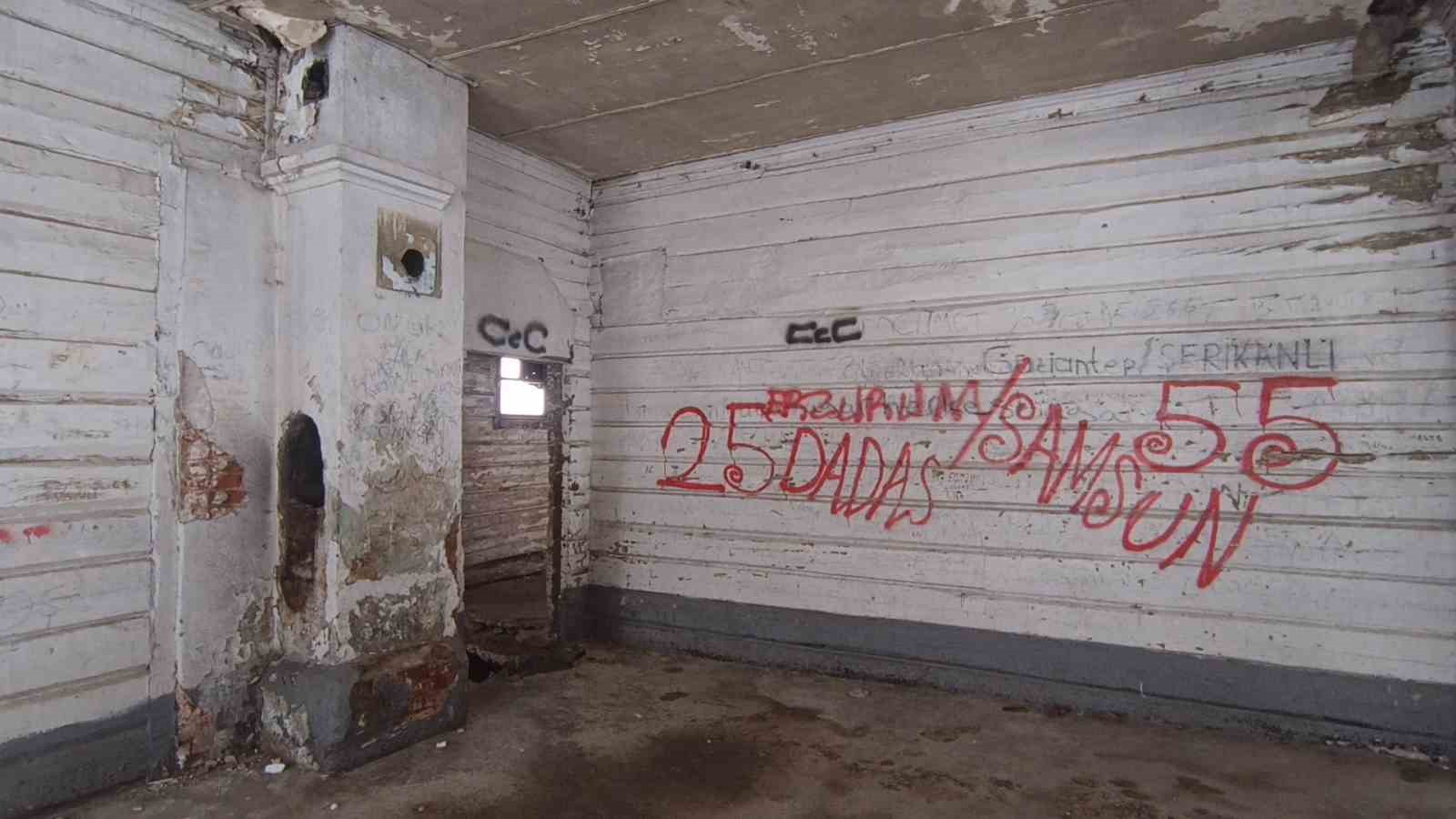 Kars’ta tarihin sessiz çığlığı: Sarıkamış’taki asırlık Rus köşkü yok oluyor
