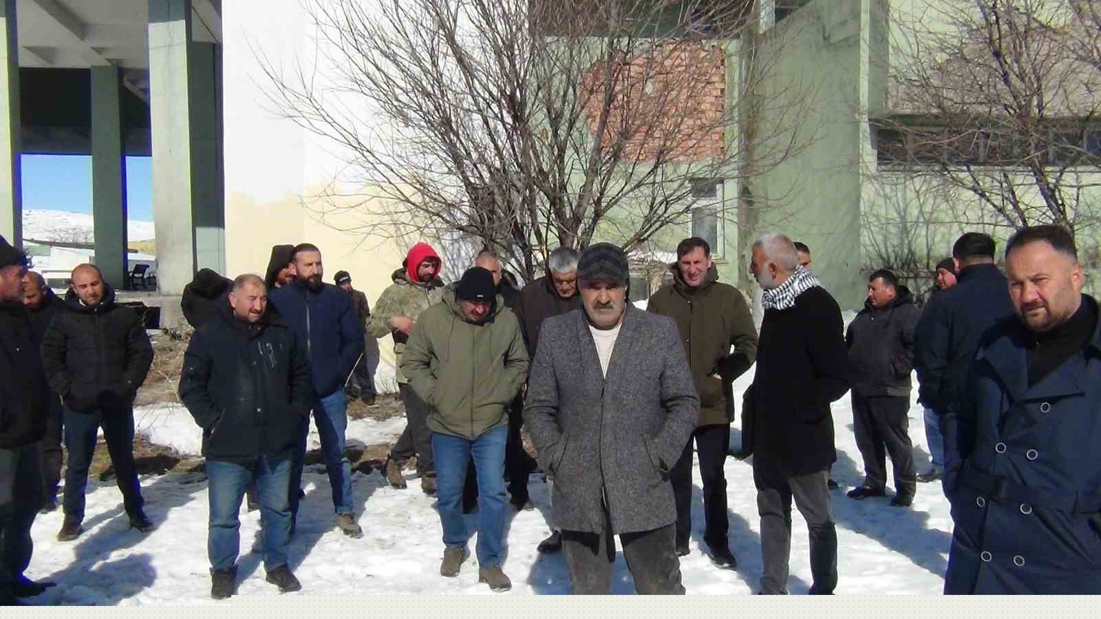 Kars’ta vatandaşların taş ocağı tepkisi
