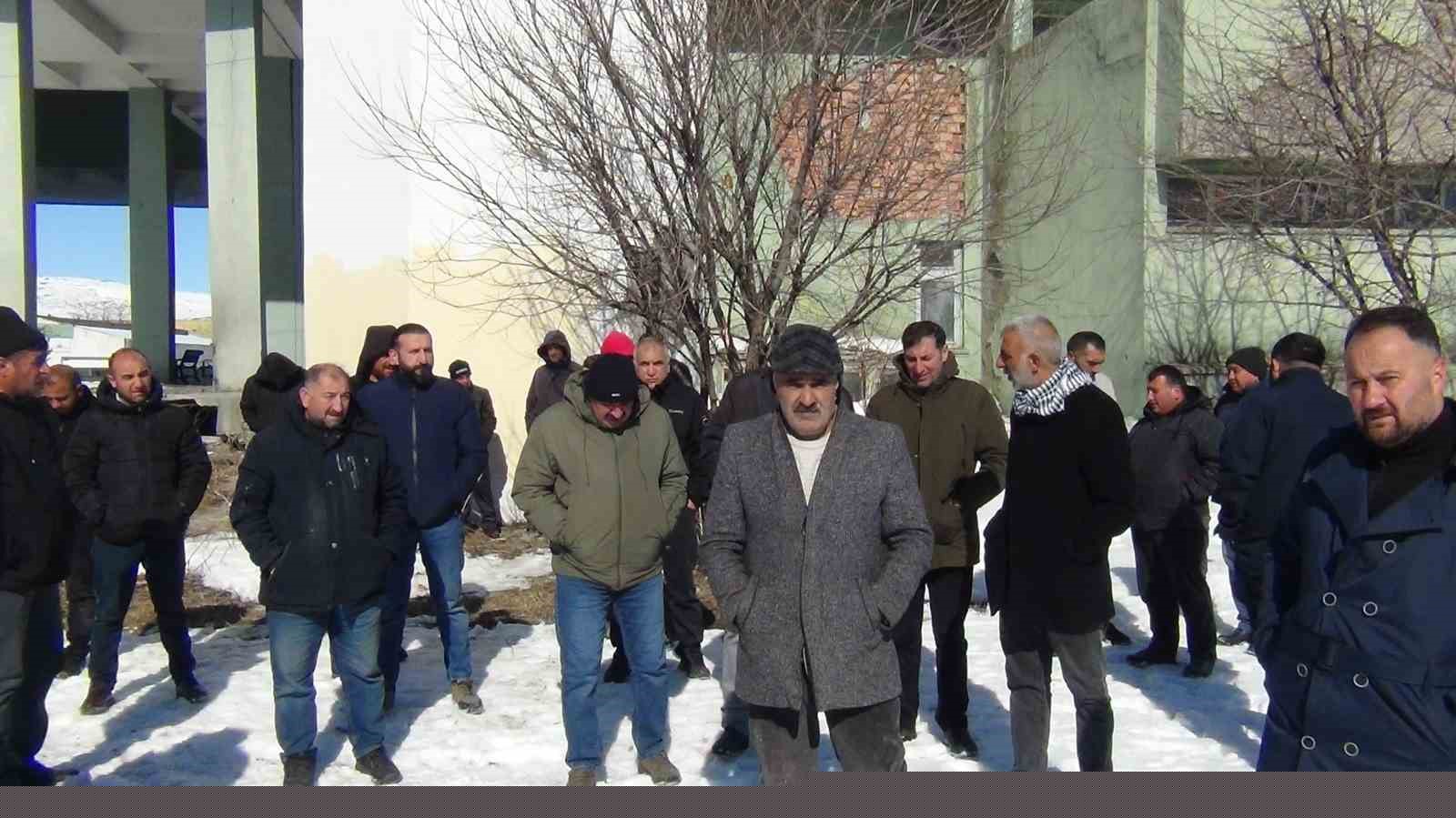 Kars’ta vatandaşların taş ocağı tepkisi
