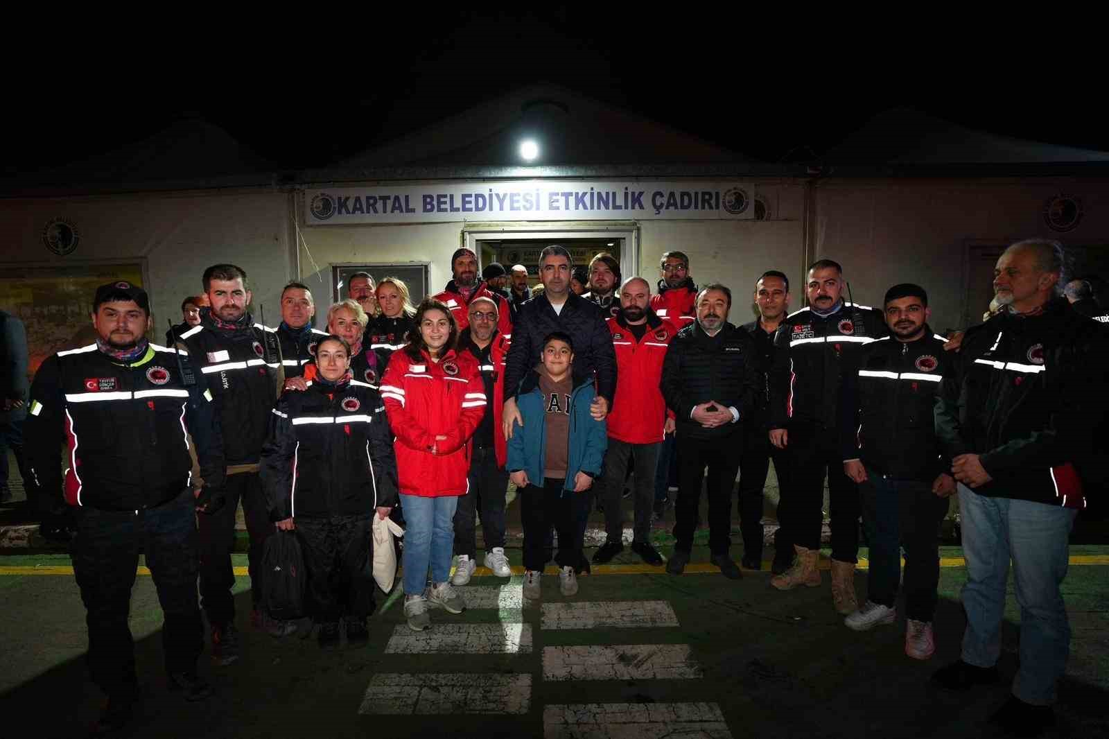 Kartal Belediyesi, Afet ve Arama Kurtarma ekiplerini iftar sofrasında buluşturdu
