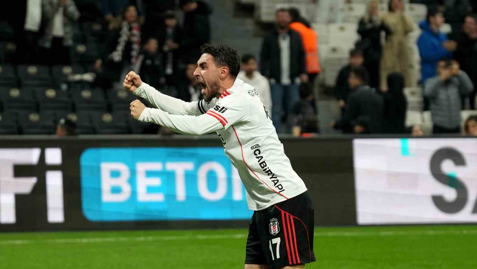 Kartal Kayra Yılmaz: "Kırılan ve üzülen tüm taraftarlarımızdan içtenlikle özür dilerim"
Kartal Kayra Yılmaz: "Kırılan ve üzülen tüm taraftarlarımızdan içtenlikle özür dilerim"