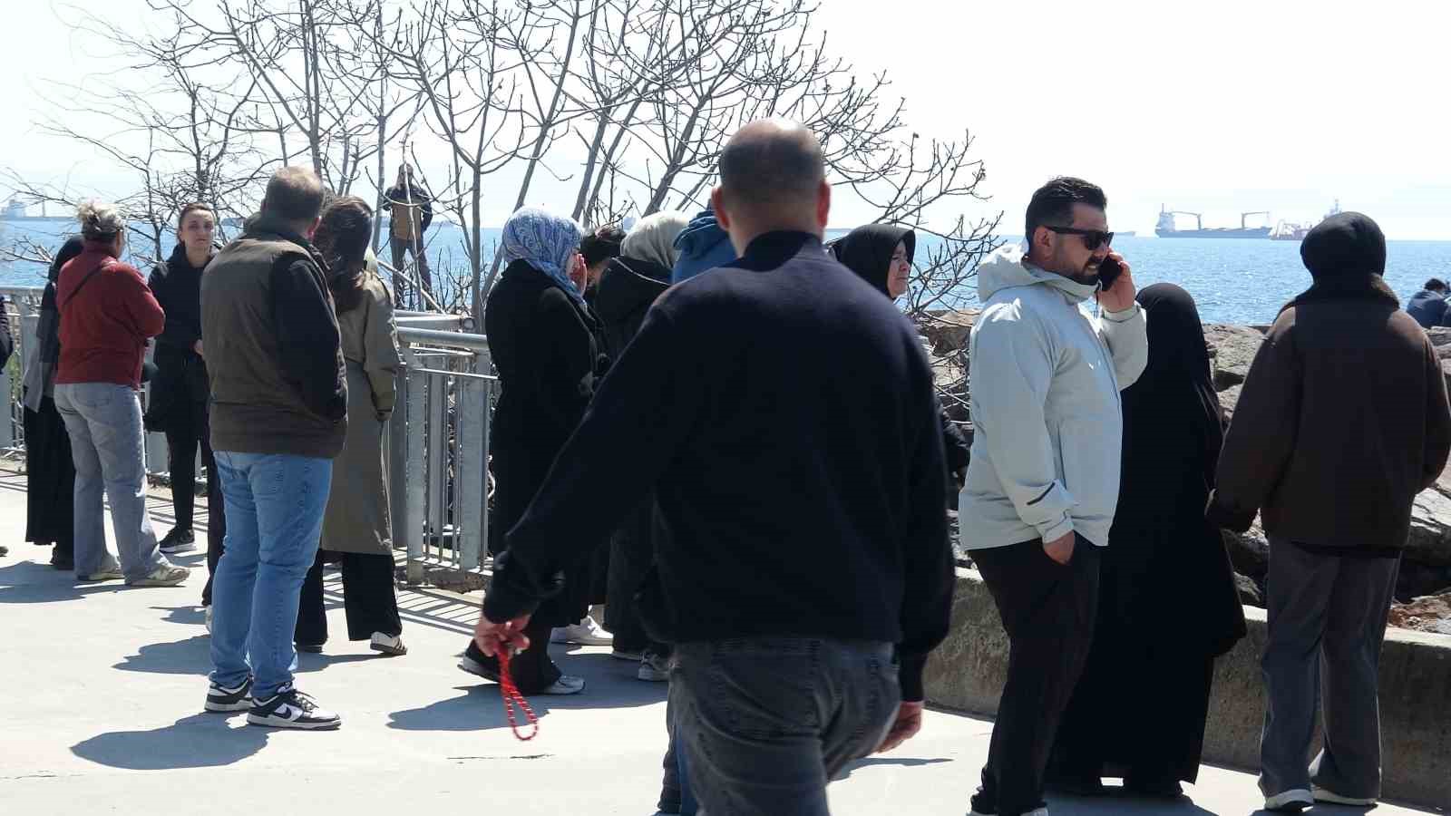 Kartal’da kaybolan balıkçı 15 gündür aranıyor: Aile ve arkadaşları denize açıldı
