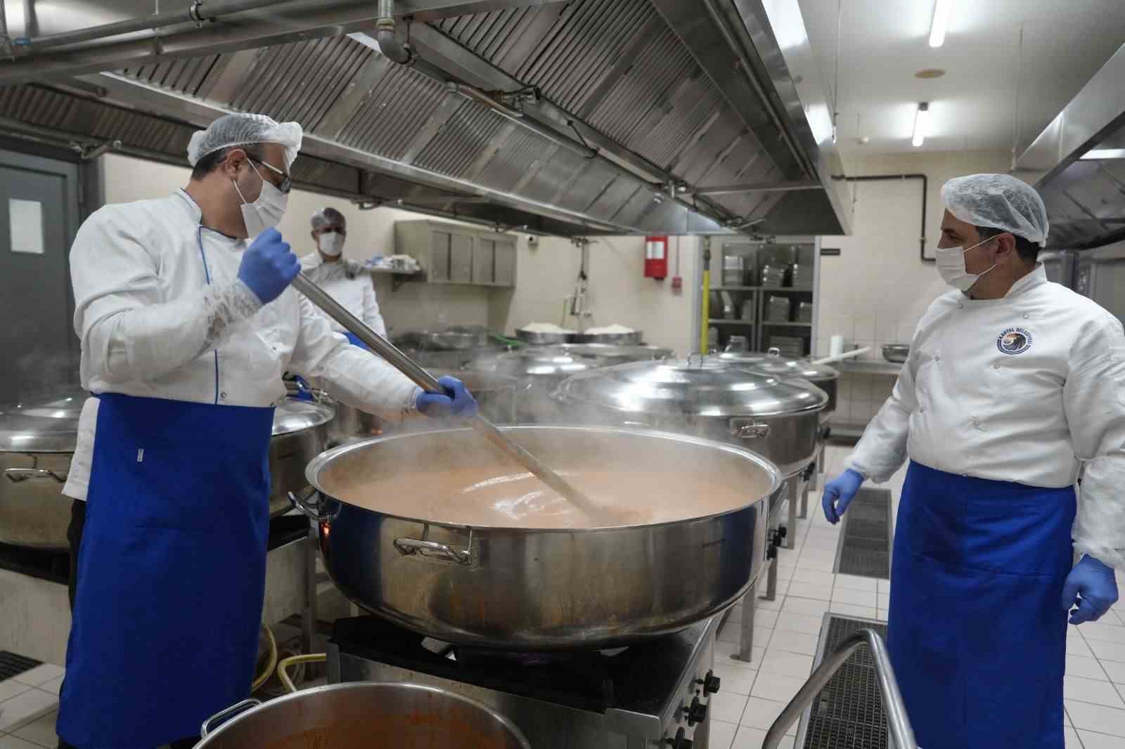 Kartal’da Ramazan dayanışma, paylaşma ve komşuluk bağlarının güçlendiği ay oldu
