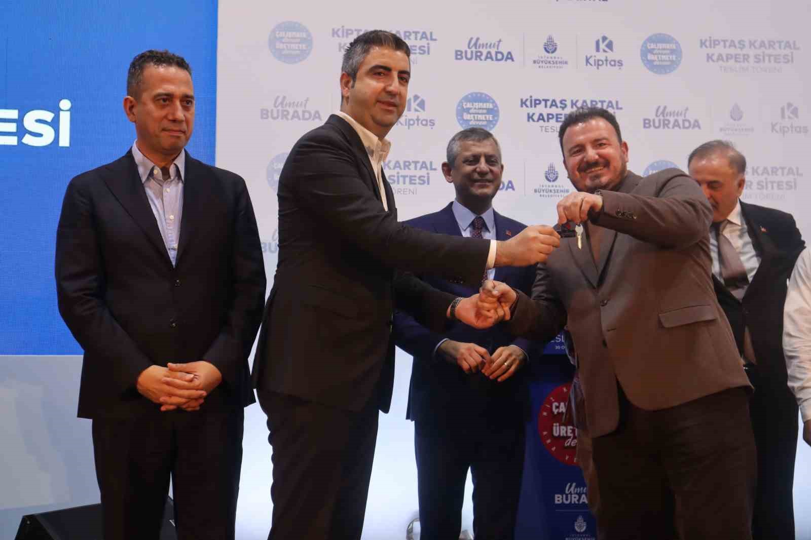 Kartallılar KİPTAŞ Kaper Sitesi’nde yeni evlerine kavuştu
Kartallılar KİPTAŞ Kaper Sitesi’nde yeni evlerine kavuştu