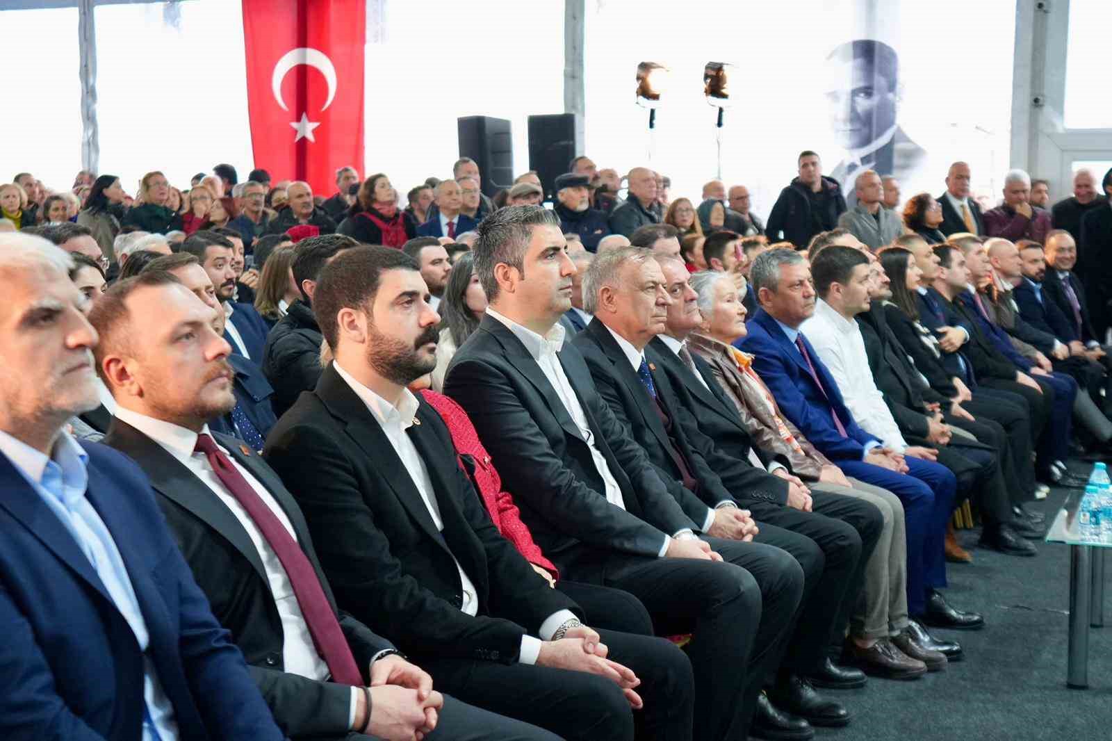 Kartallılar KİPTAŞ Kaper Sitesi’nde yeni evlerine kavuştu
Kartallılar KİPTAŞ Kaper Sitesi’nde yeni evlerine kavuştu