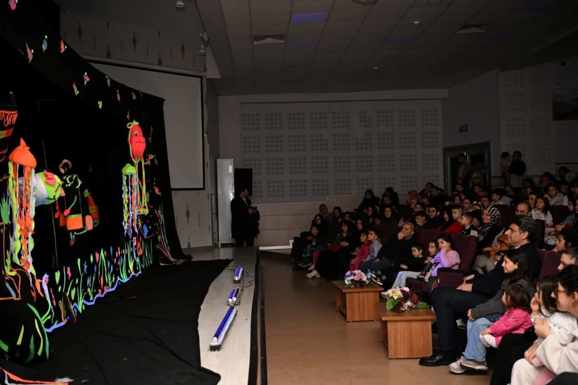 Kartepe’de çocuklar "Çevreci Balık" oyunuyla çevre bilinci kazandı
