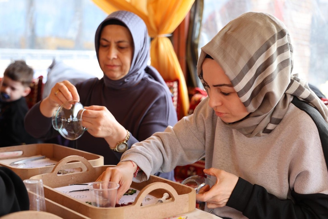 Kartepe’de ramazan akşamları otağ çadırında sanatla renkleniyor
