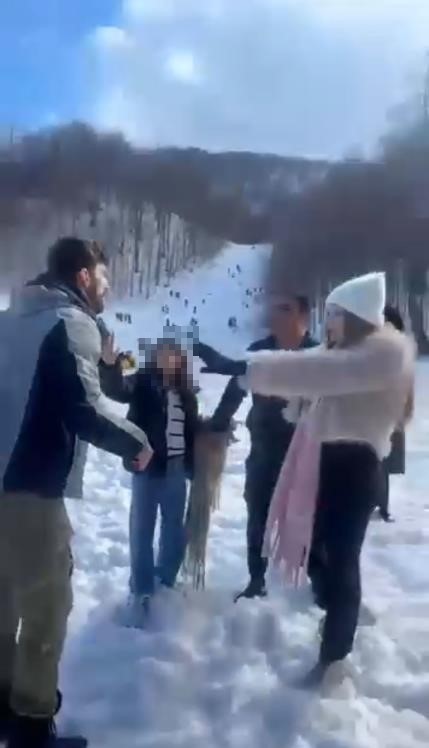 Kartepe’deki kavganın en büyük mağduru çocuklar oldu: "Babama 5 kişi saldırdılar, kafasını ATV’ye vurdular"
Kartepe’deki kavganın en büyük mağduru çocuklar oldu: "Babama 5 kişi saldırdılar, kafasını ATV’ye vurdular"