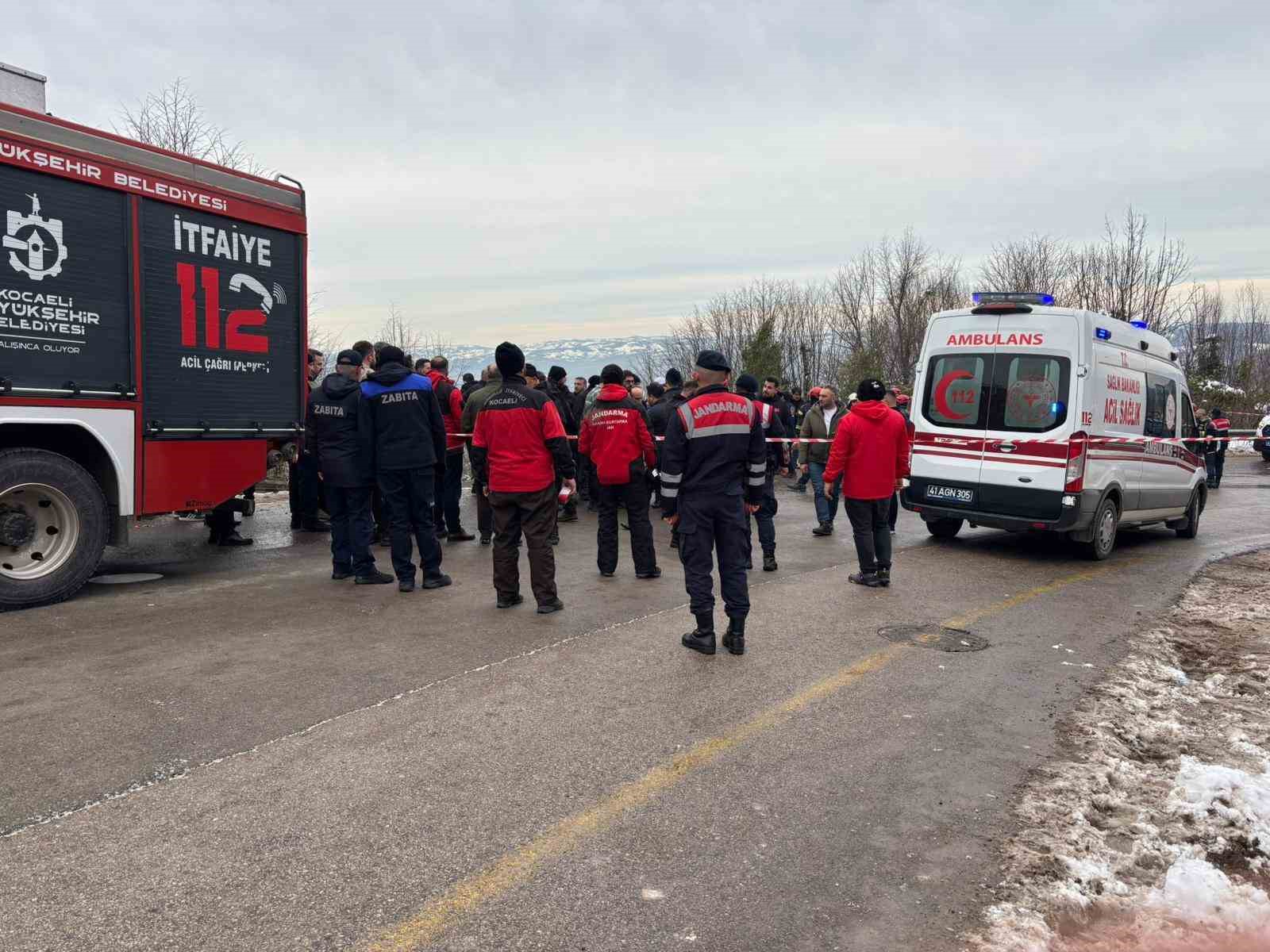 Kartepe’nin zirvesinden inerken otobüs şarampole uçtu: 22 yaralı
