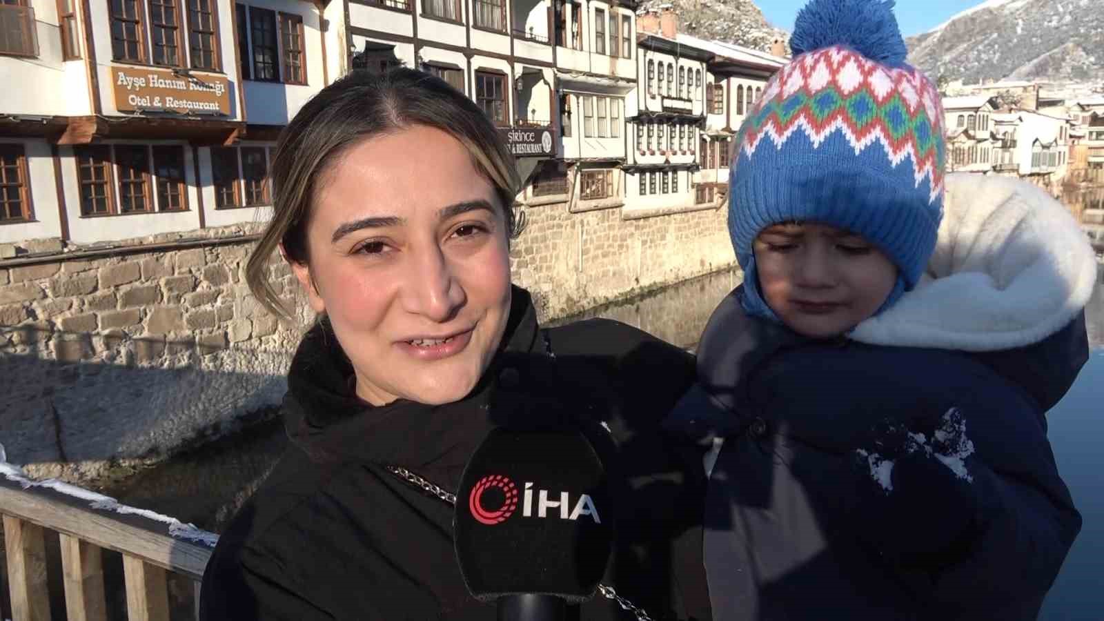 Kartpostal şehir Amasya beyaza büründü
