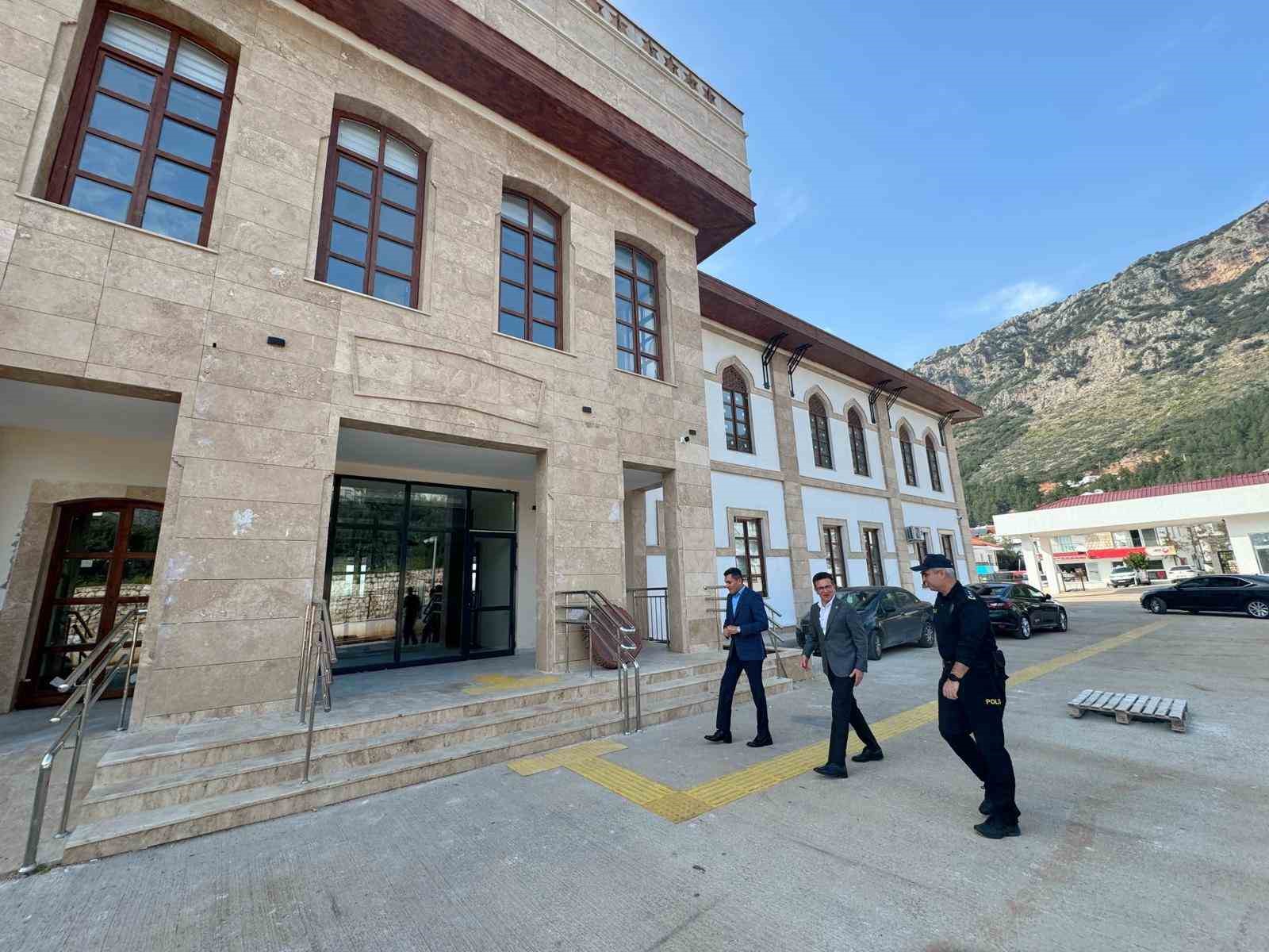 Kaş’a modern hükümet konağı
