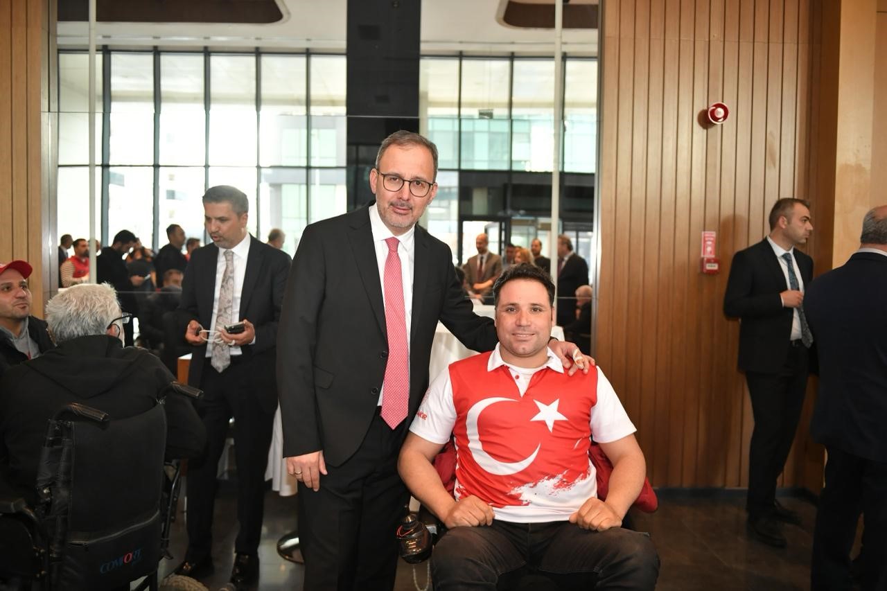 Kasapoğlu: "Batıda ne varsa doğuda da o olacak anlayışı, engelli hakları için de geçerlidir"
