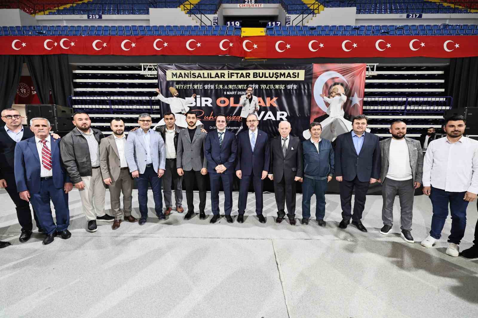 Kasapoğlu, Manisalılarla iftar sofrasında buluştu
