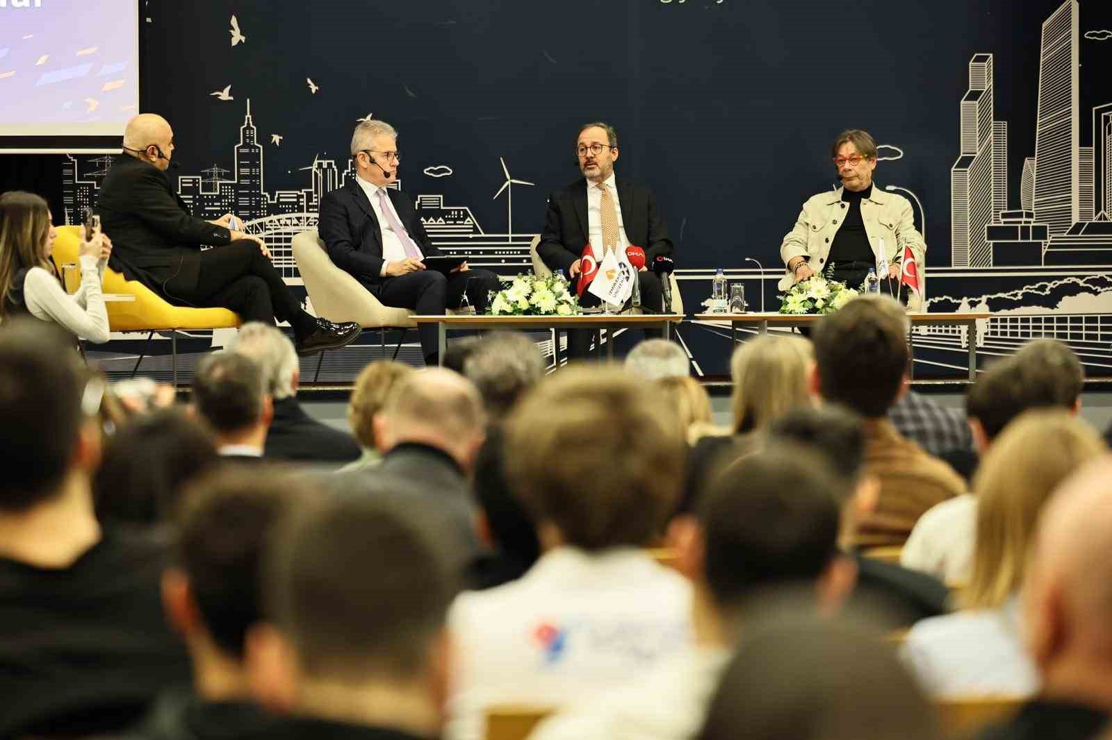 Kasapoğlu: "Türkiye’de çok güçlü bir spor tesisi alt yapısı var"
