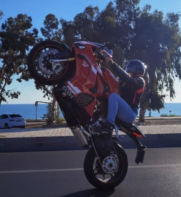 Kaskını kız arkadaşına verip kazada hayatını kaybetmişti, fenomenin ölüme gidişi kamerada
