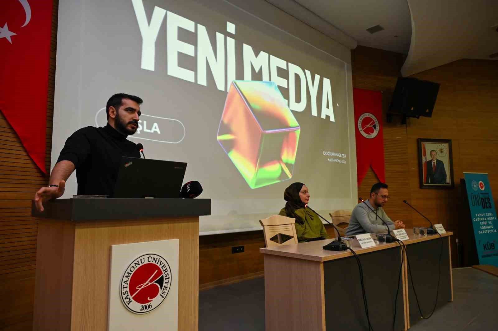 Kastamonu Üniversitesi’nde yapay zeka ve medya etiği masaya yatırıldı
