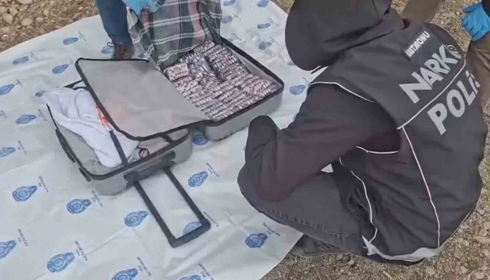 Kastamonu’da 11 bin sentetik ecza hapı ele geçirildi: 6 tutuklama
