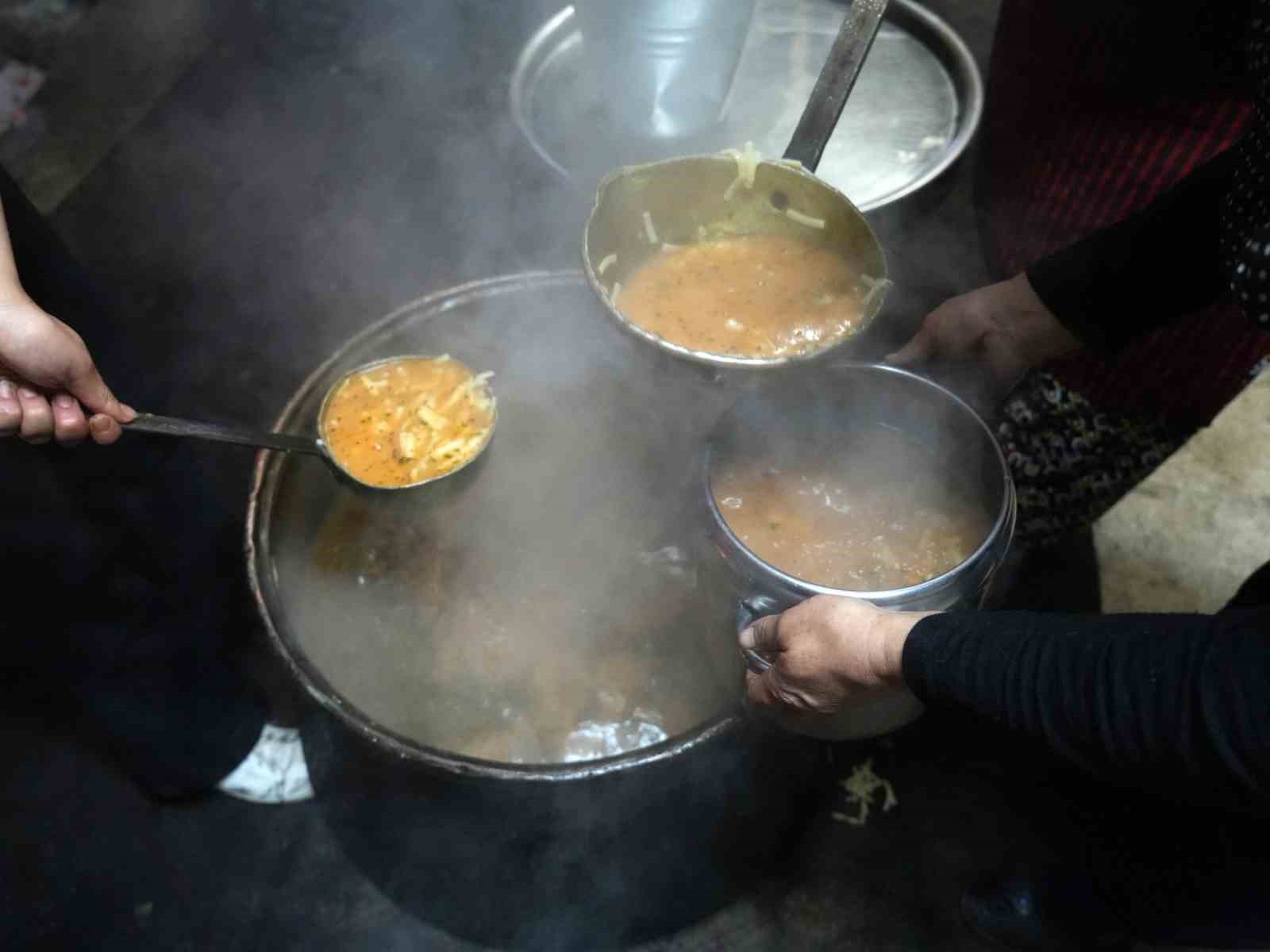 Kastamonu’da 8 asırlık "tekke çorbası" geleneği bu yıl da yaşatıldı
