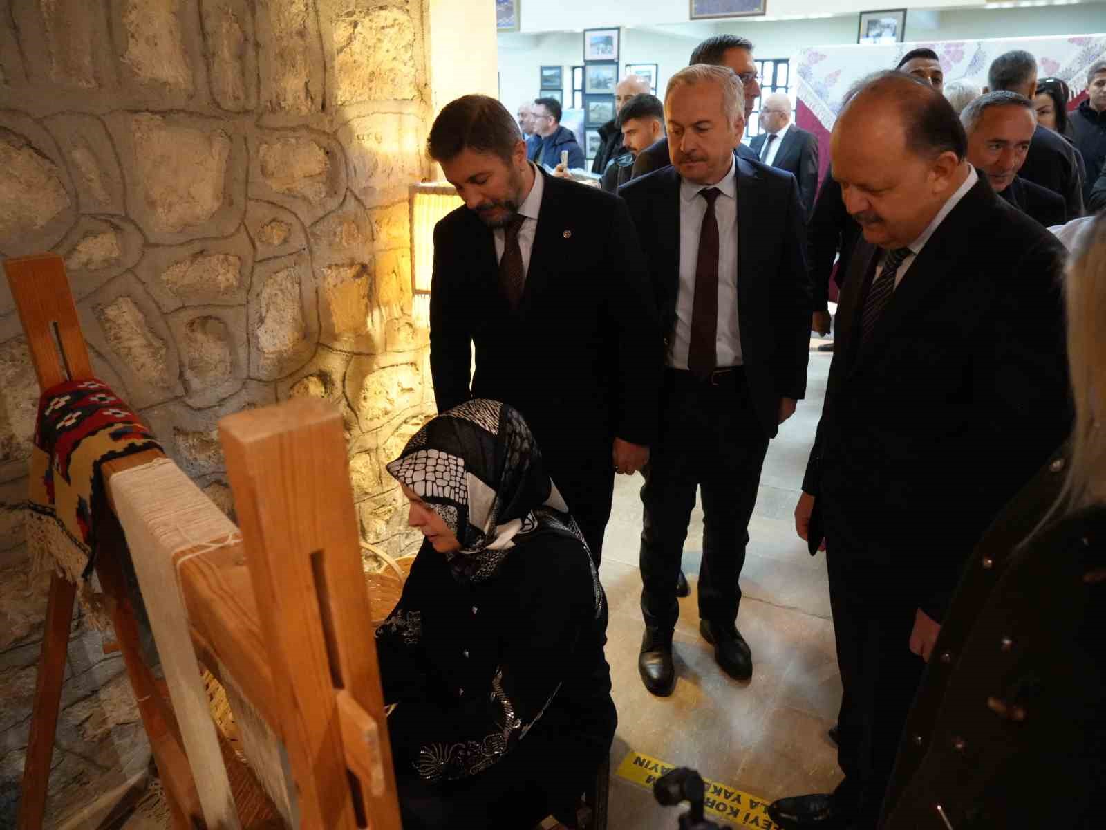 Kastamonu’da ahşap sanatıyla yapılan ürünlere yoğun ilgi
