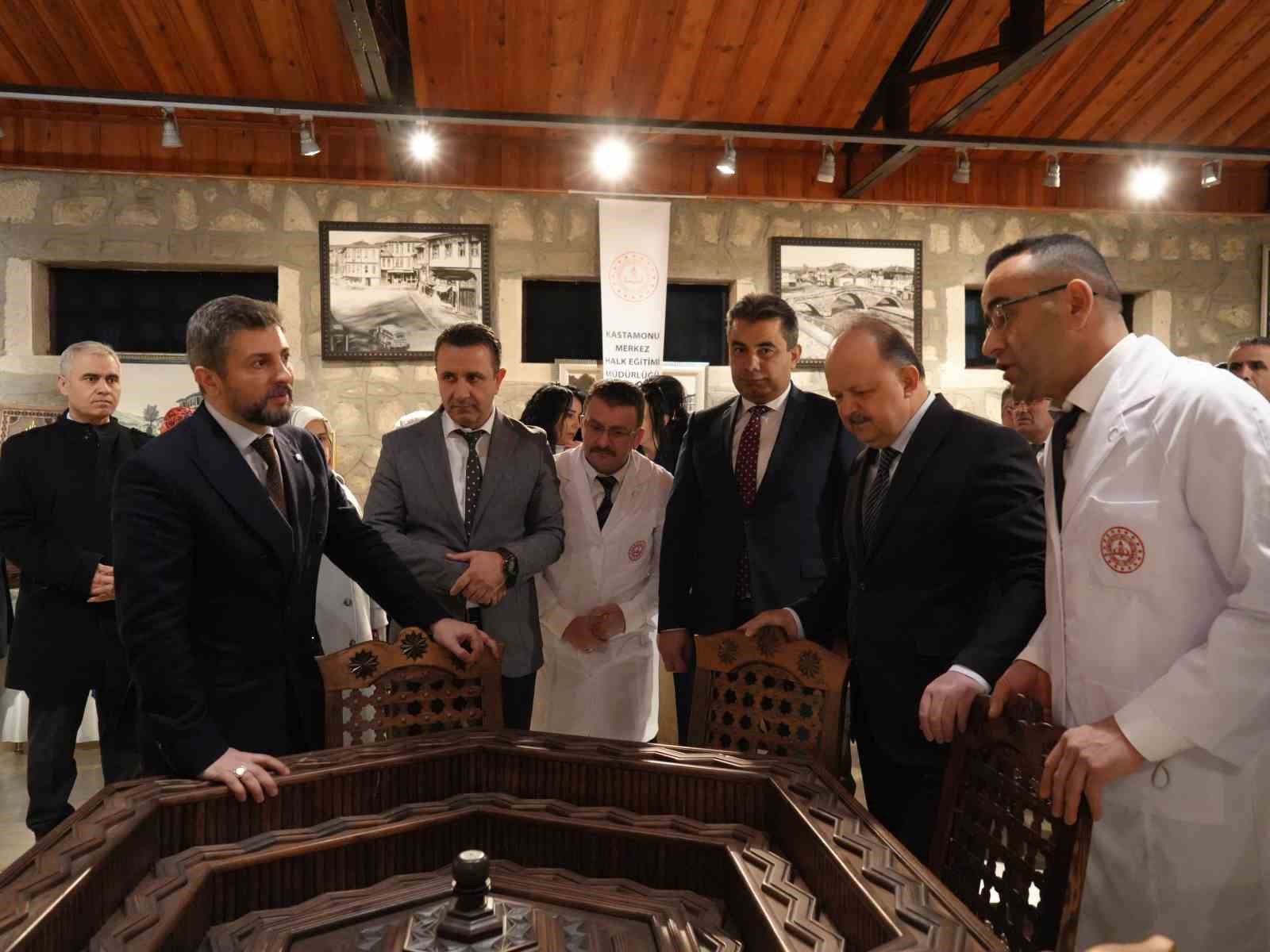 Kastamonu’da ahşap sanatıyla yapılan ürünlere yoğun ilgi
