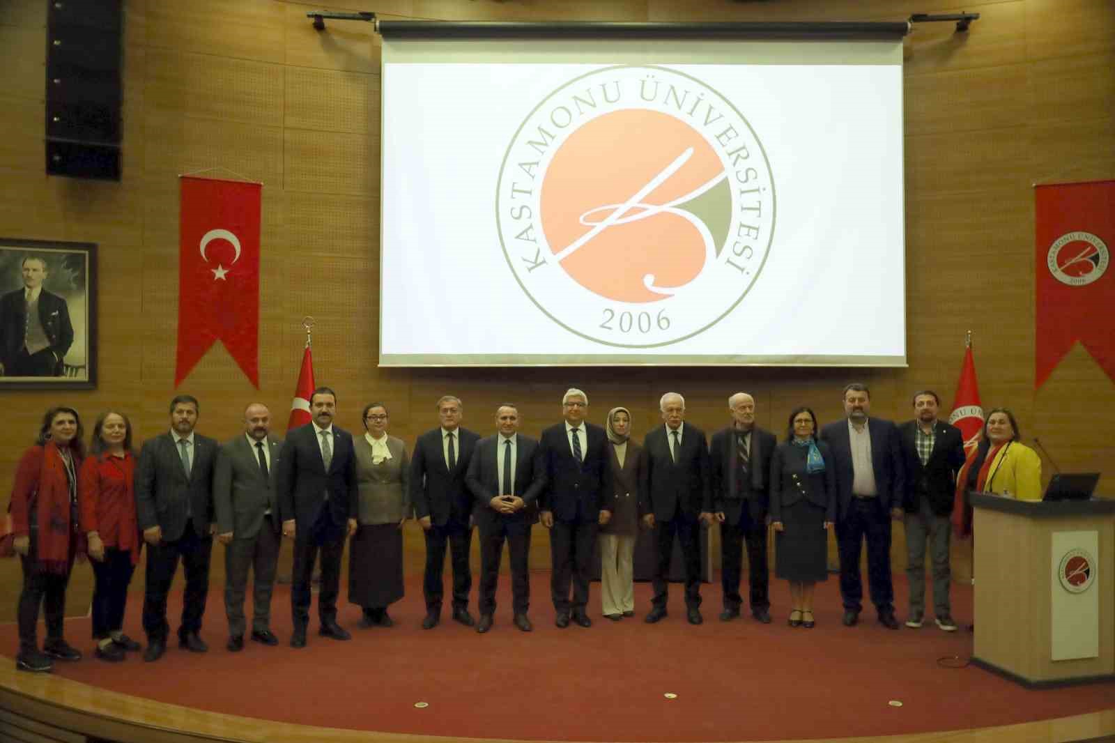 Kastamonu’da alkol ve uyuşturucu bağımlılığı masaya yatırıldı
