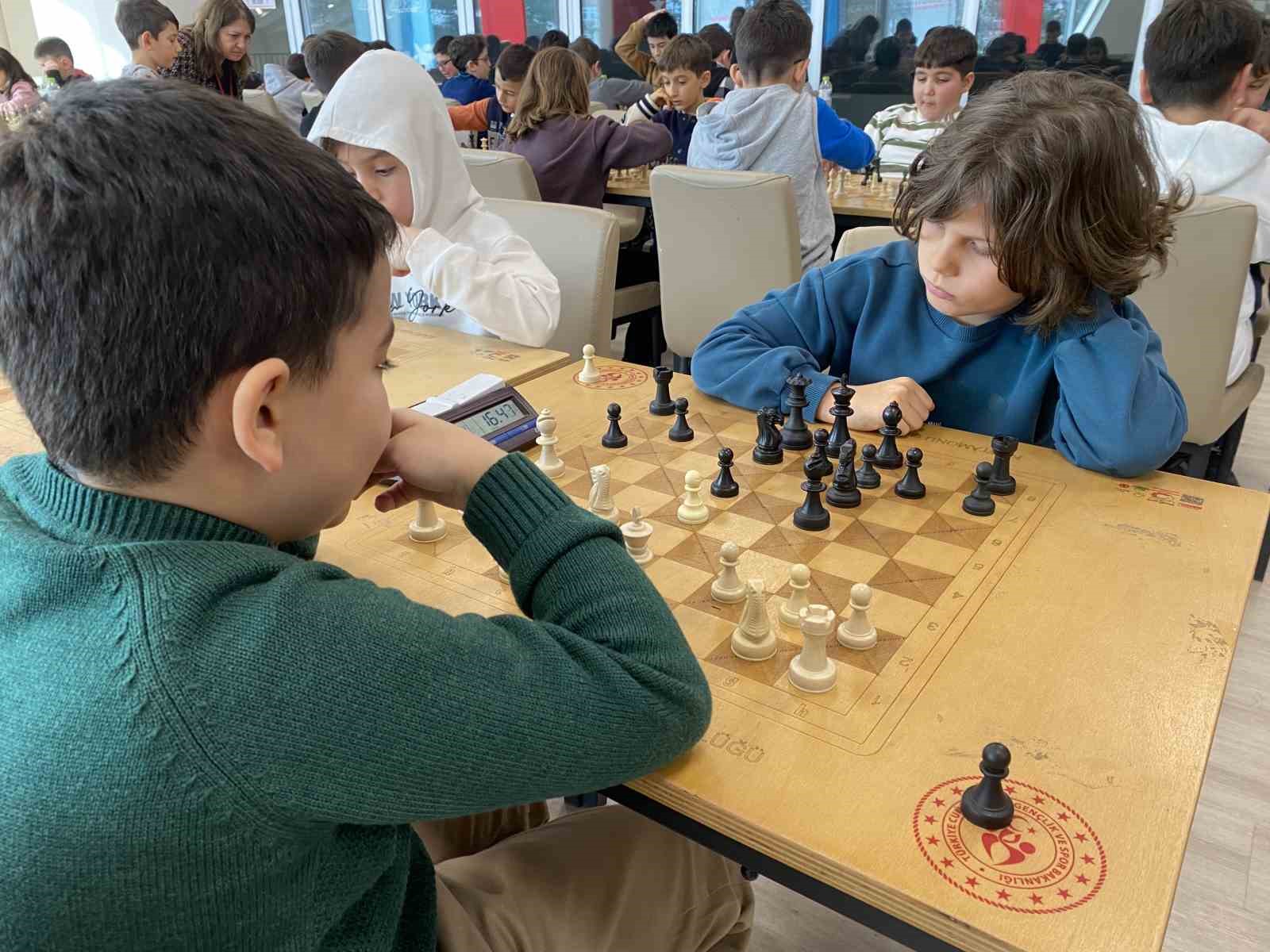 Kastamonu’da Çalışan Gazeteciler Günü satranç turnuvasıyla kutlandı
