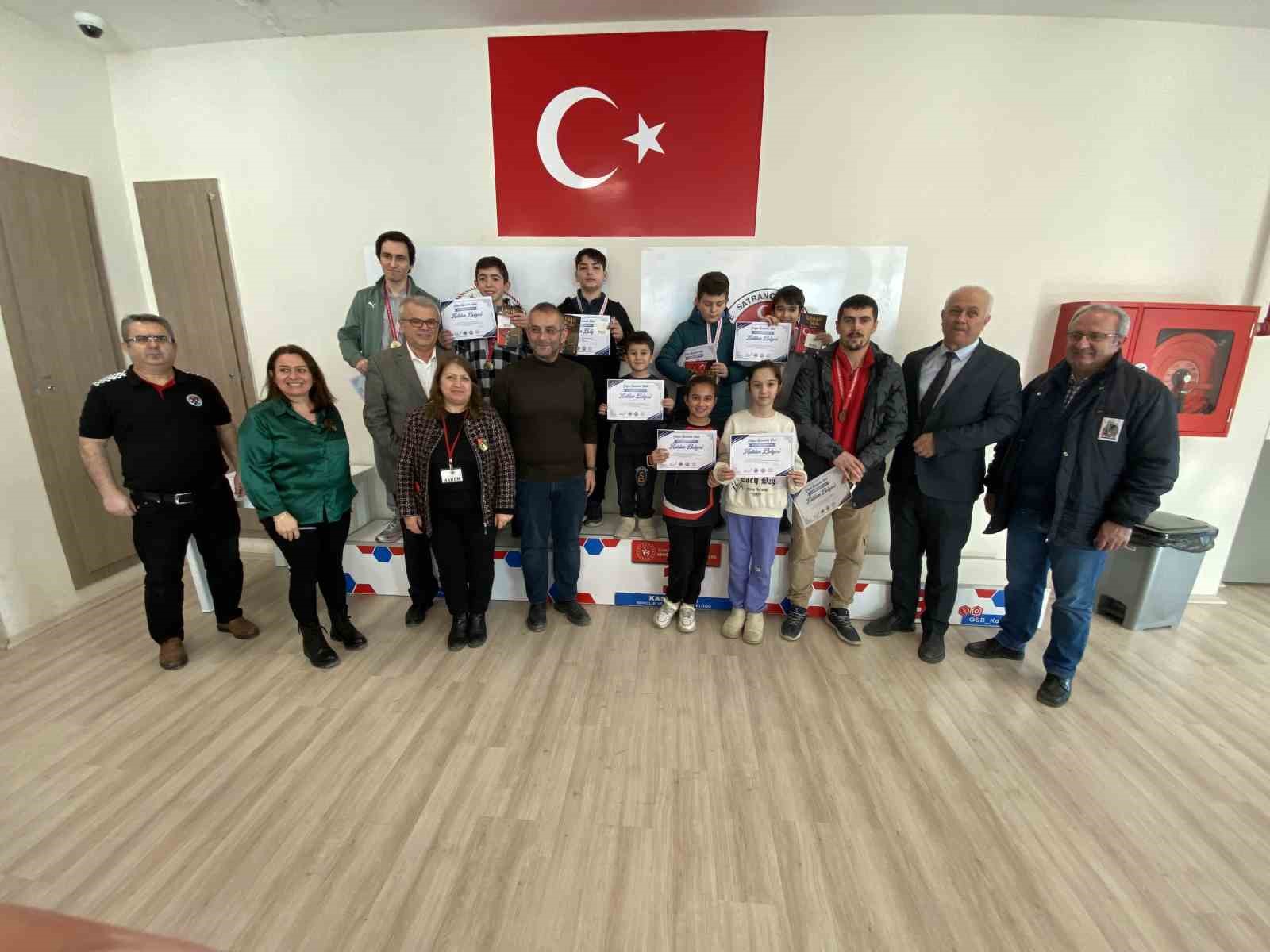 Kastamonu’da Çalışan Gazeteciler Günü satranç turnuvasıyla kutlandı
