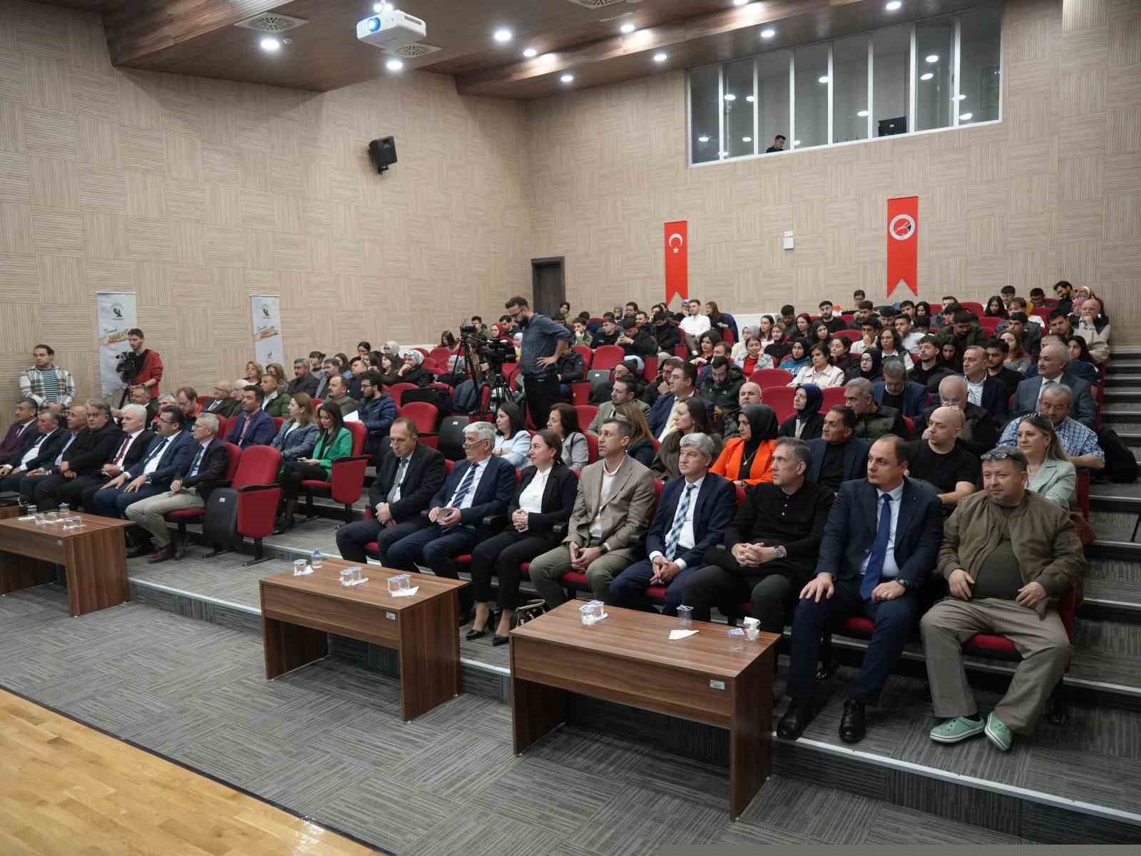 Kastamonu’da defne üretimi 3 bin hektarın üzerine çıktı
