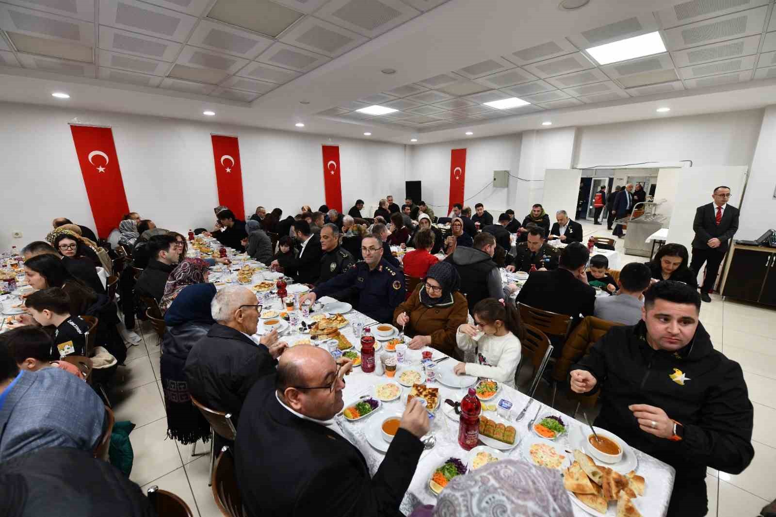 Kastamonu’da gaziler ve şehit yakınları iftar sofrasında buluştu

