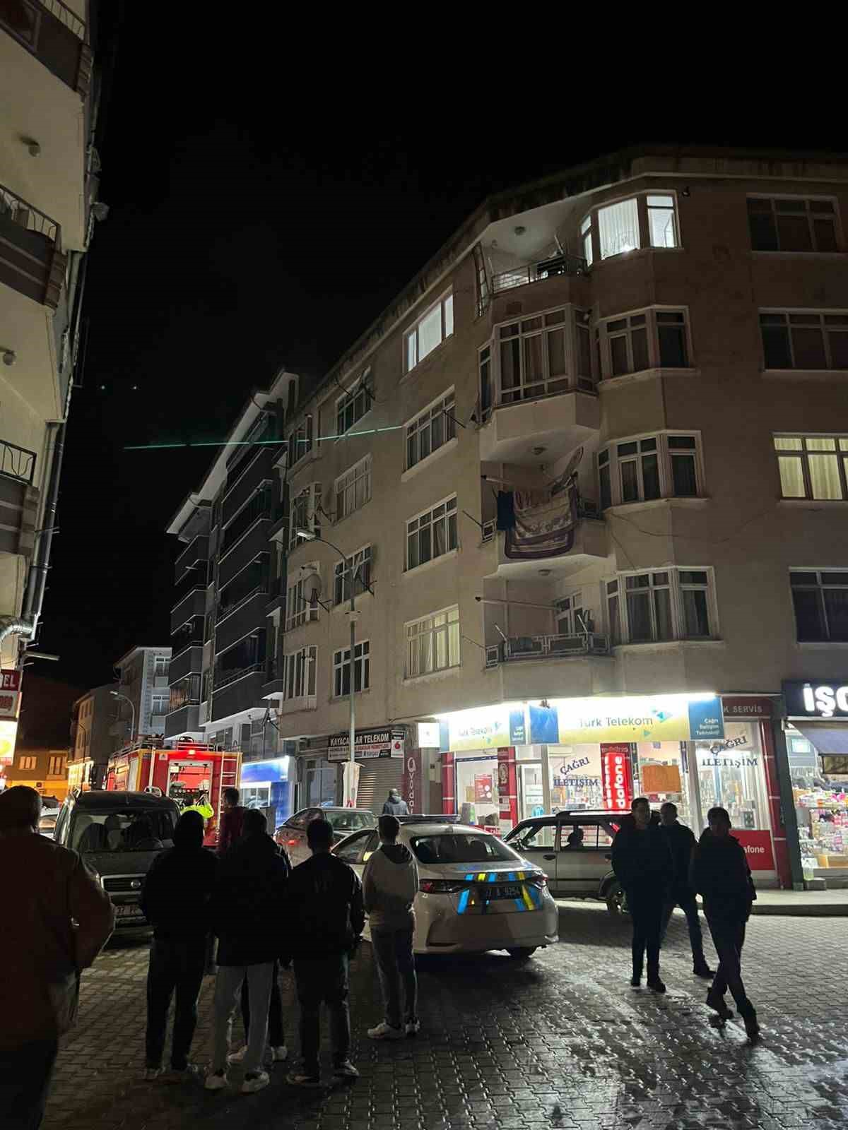 Kastamonu’da korkutan çatı yangını
