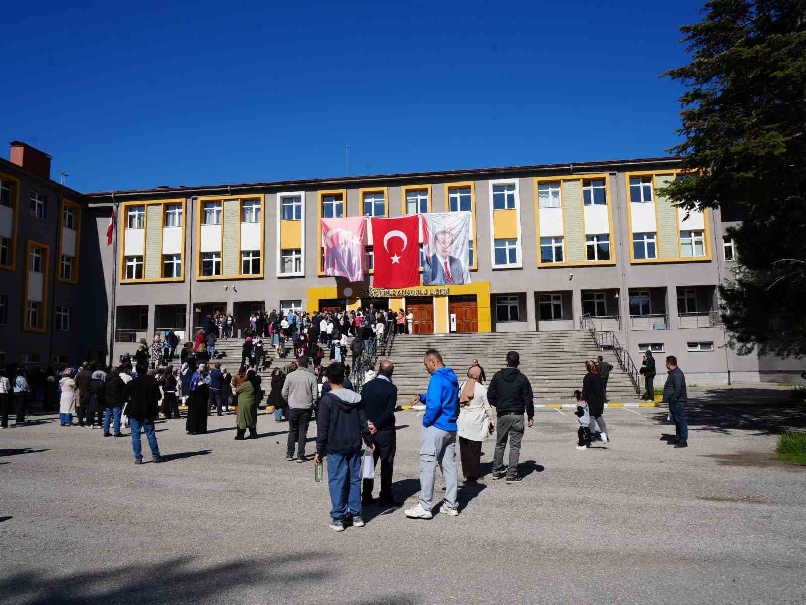 Kastamonu’da öğrencilerin bursluluk sınavı heyecanı başladı

