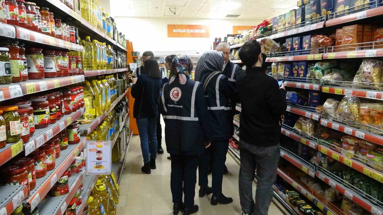 Kastamonu’da Ramazan ayı öncesinde restoran ve marketler denetlendi
