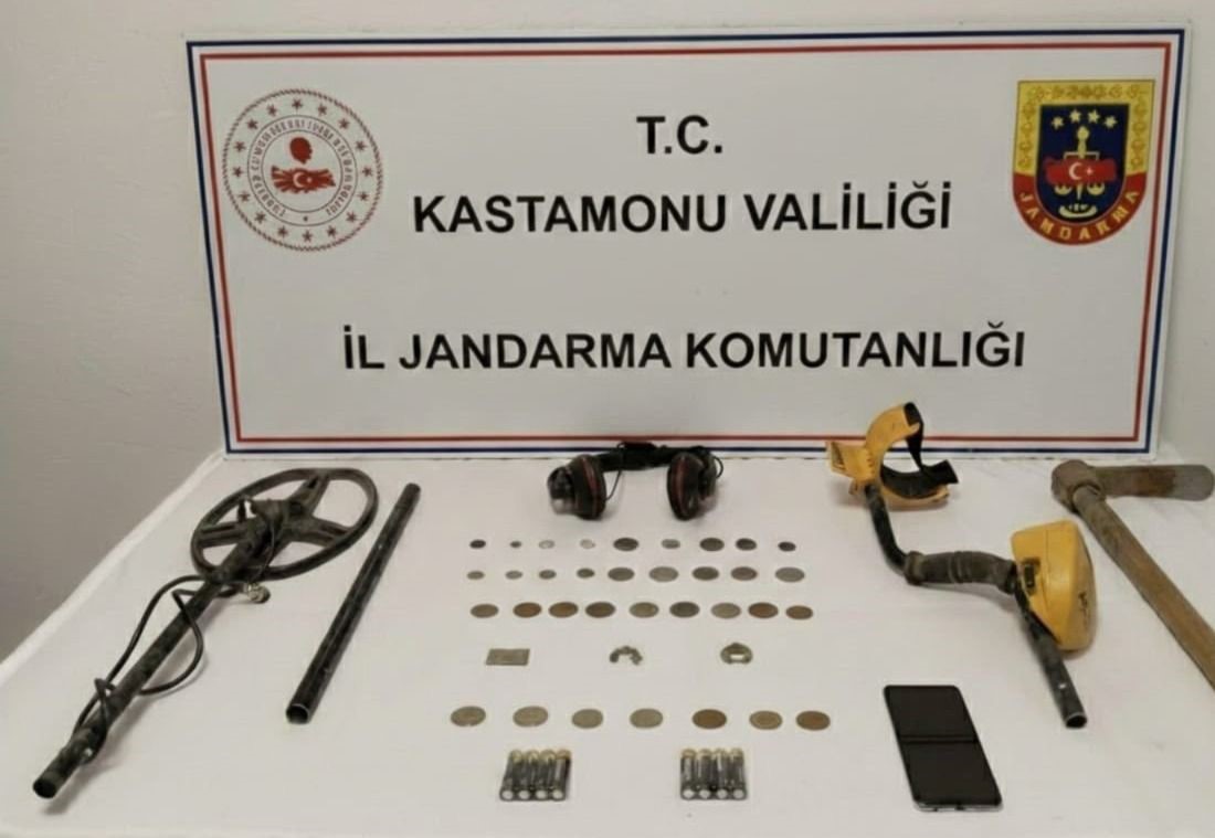 Kastamonu’da tarihi eser kaçakçılarına operasyon: 3 gözaltı
