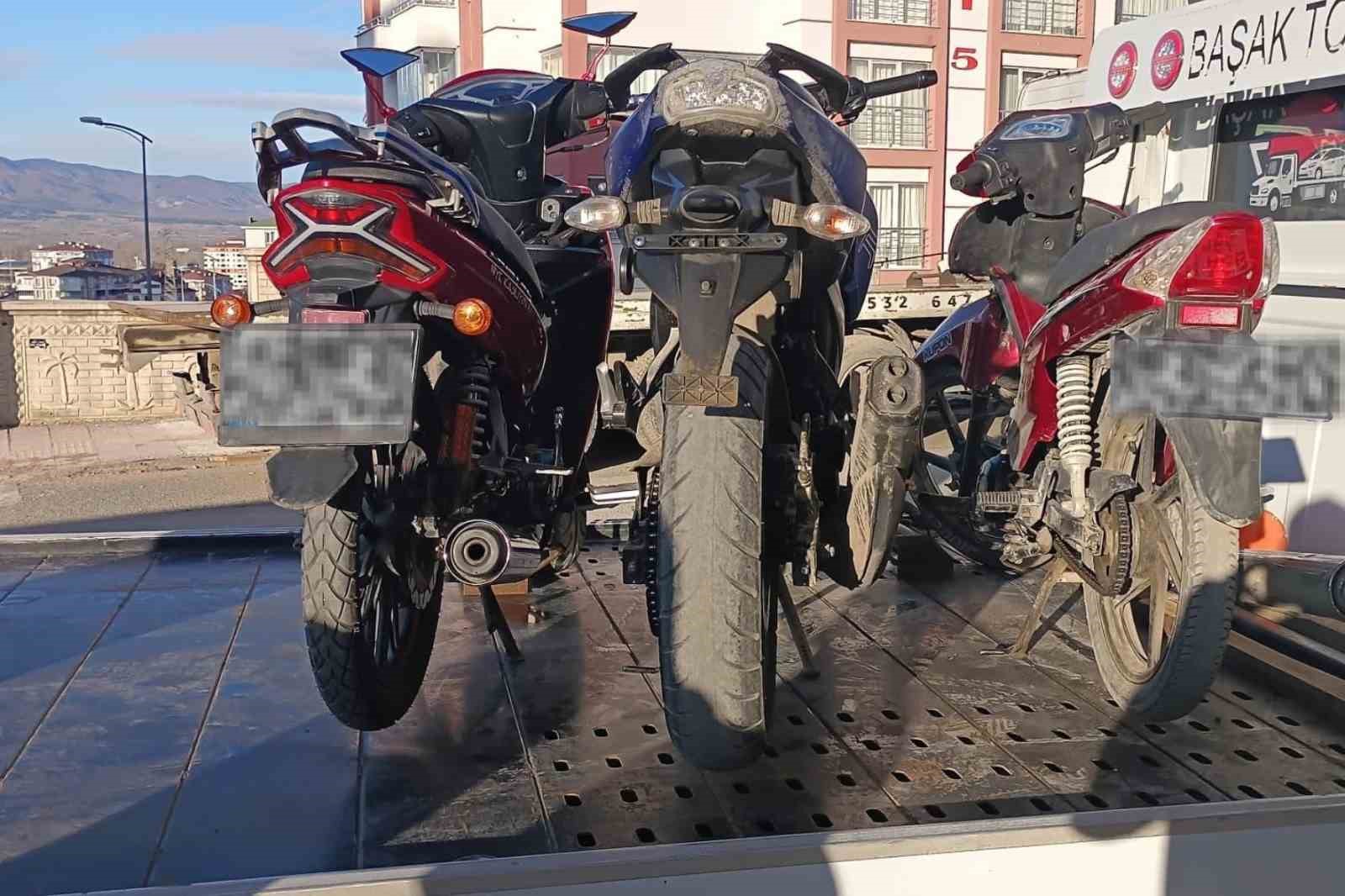 Kastamonu’da trafik kurallarına uymayan sürücülere sıkı denetim
