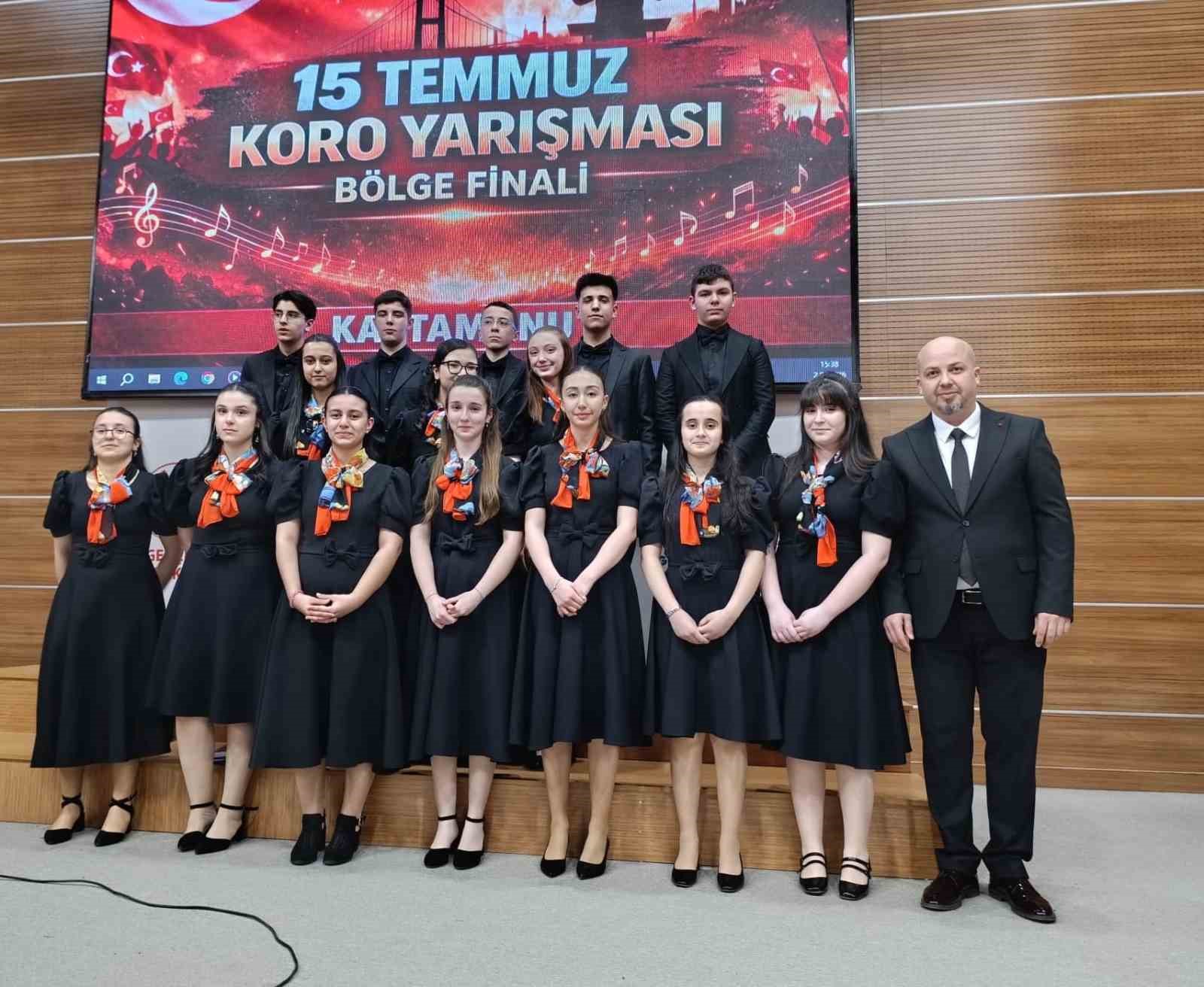 Kastamonulu öğrenciler koro yarışmasının bölge finalinde 1’inci oldu
Kastamonulu öğrenciler koro yarışmasının bölge finalinde 1’inci oldu