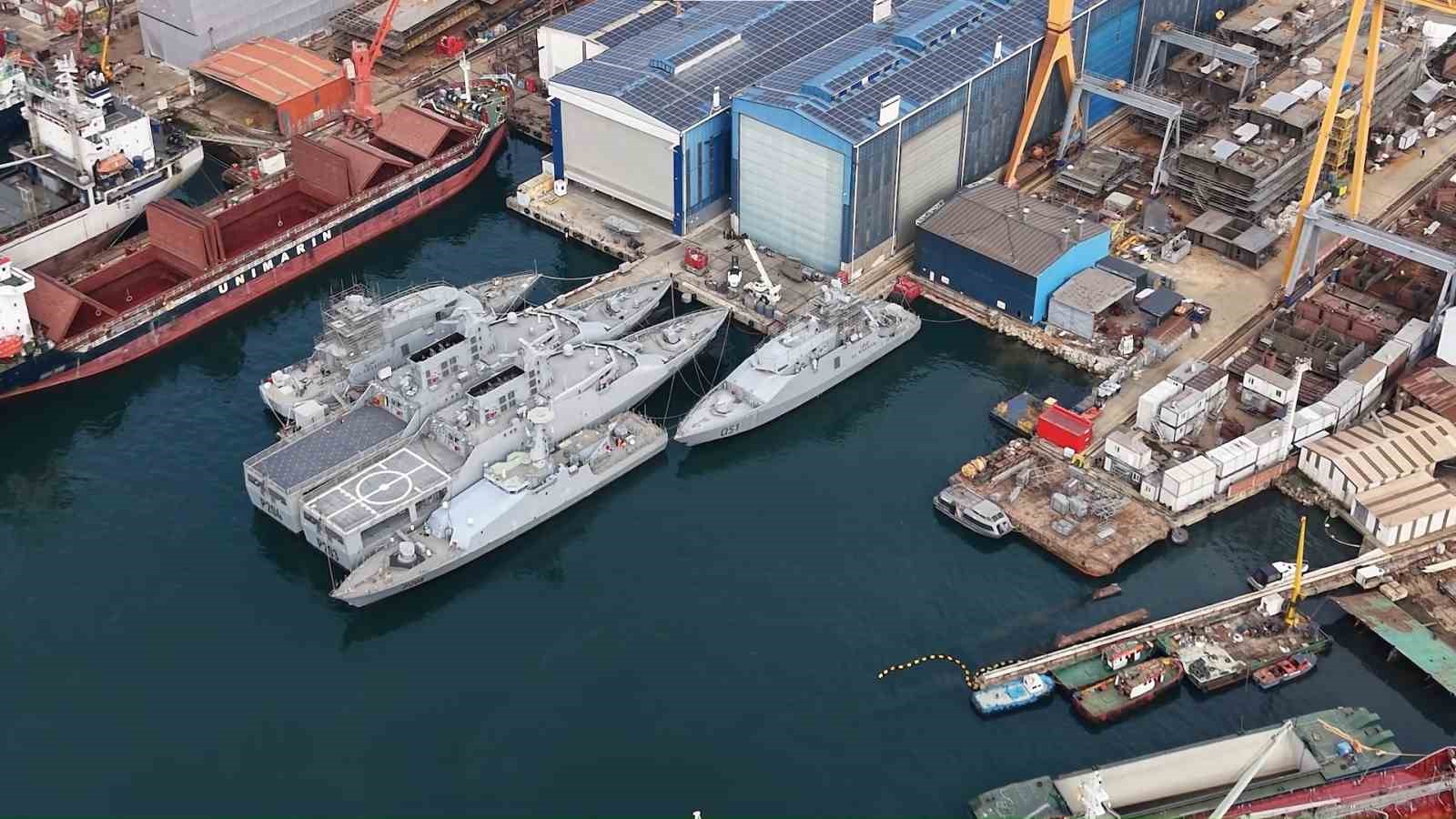 Katar için üretilen hücumbotları suya indirildi
Katar için üretilen hücumbotları suya indirildi