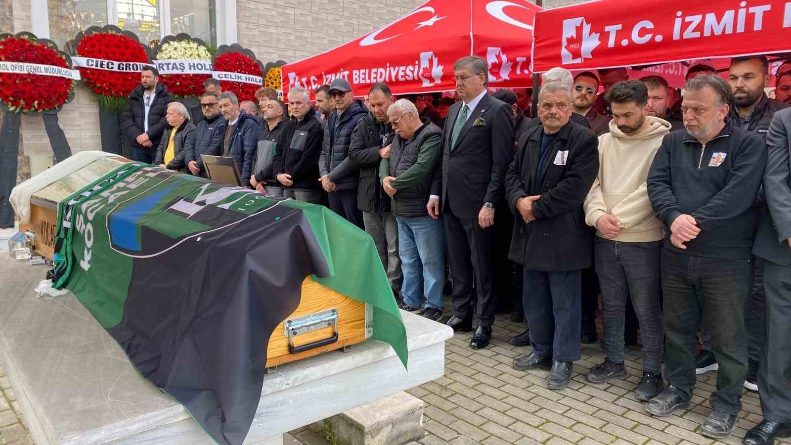 Katliamda Kalaşnikof detayı
Katliamda Kalaşnikof detayı