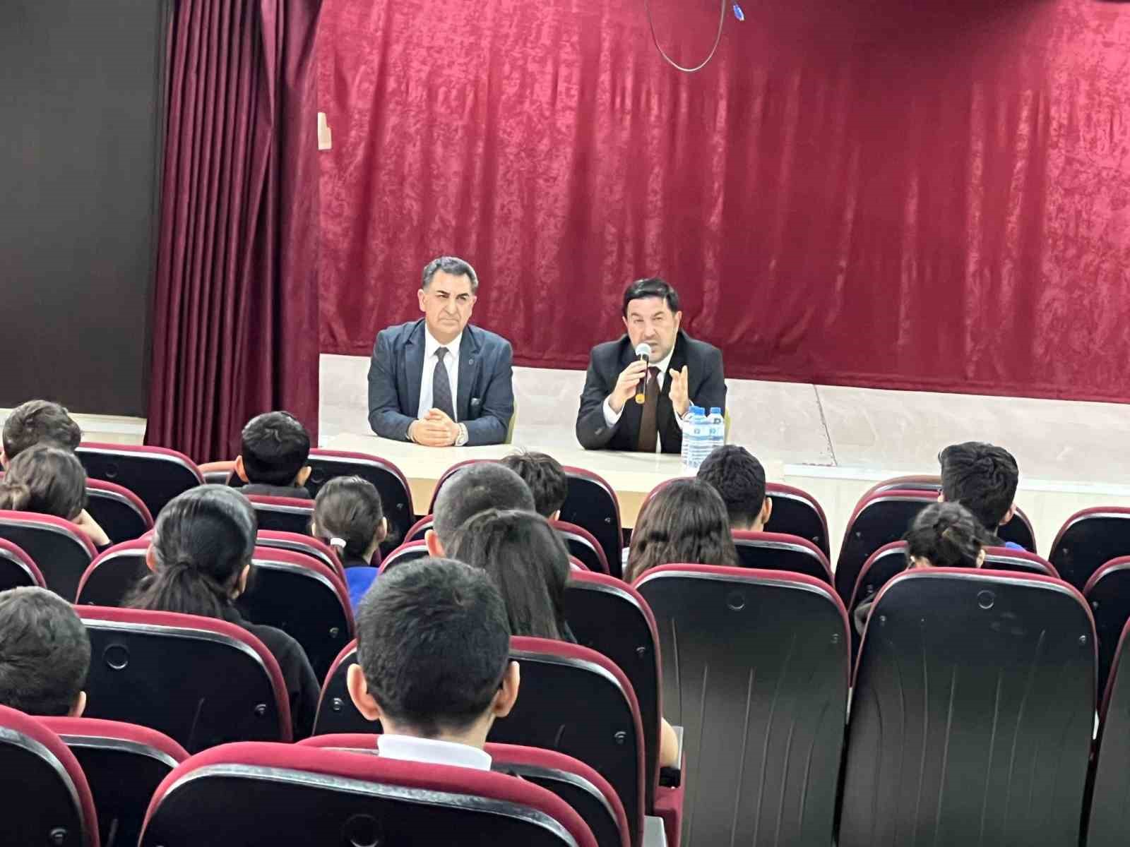 KATSO Başkanı Kadir Bozan, Kariyer Günlerinde öğrencilerle buluştu
